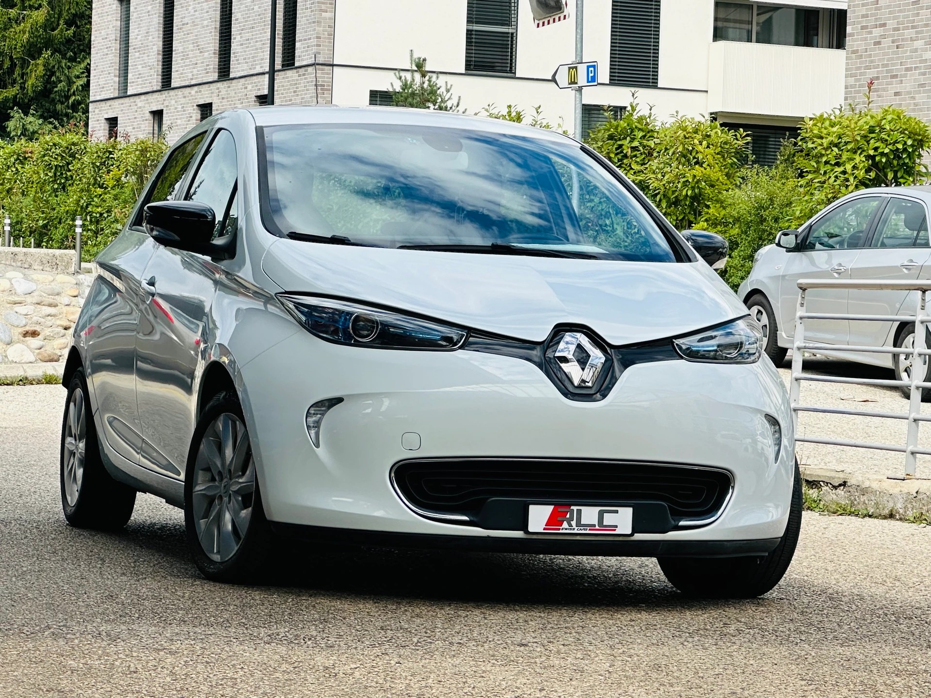 RENAULT Zoe Zen R240 (Batterie Miete)-showroom-element-1