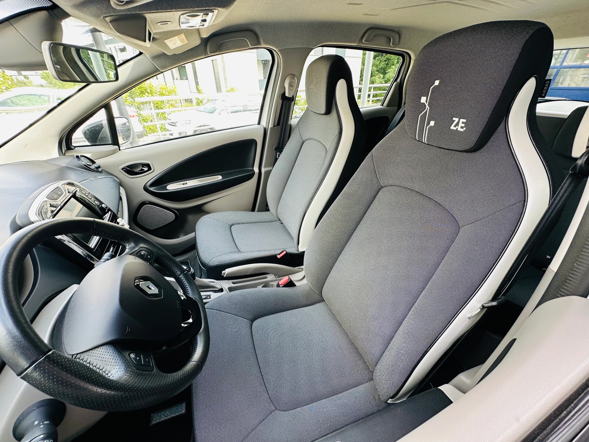 RENAULT Zoe Zen R240 (Batterie Miete)-image-16