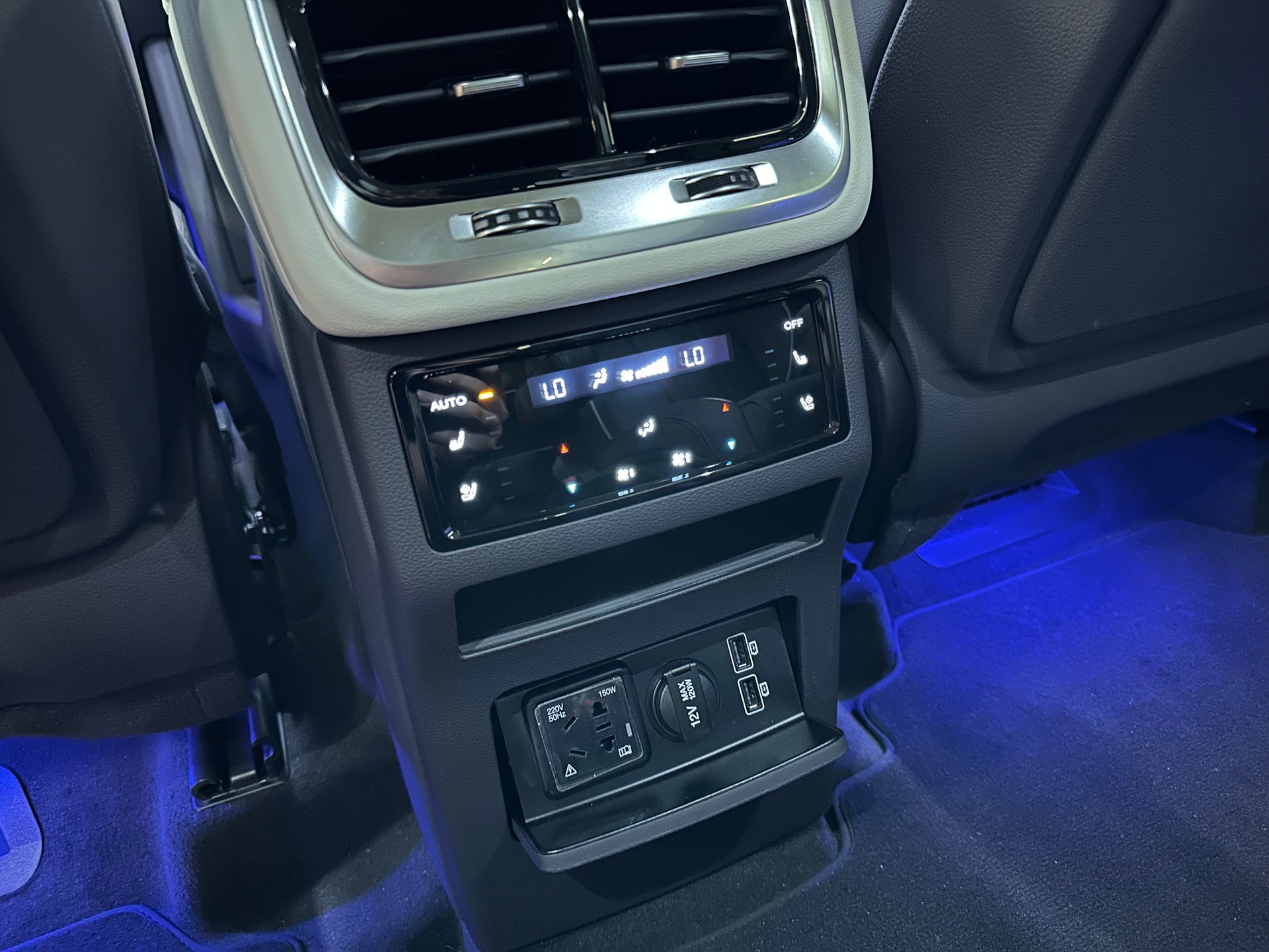 HONGQI E-HS9 Exclusive+ 120 kWh-image-20