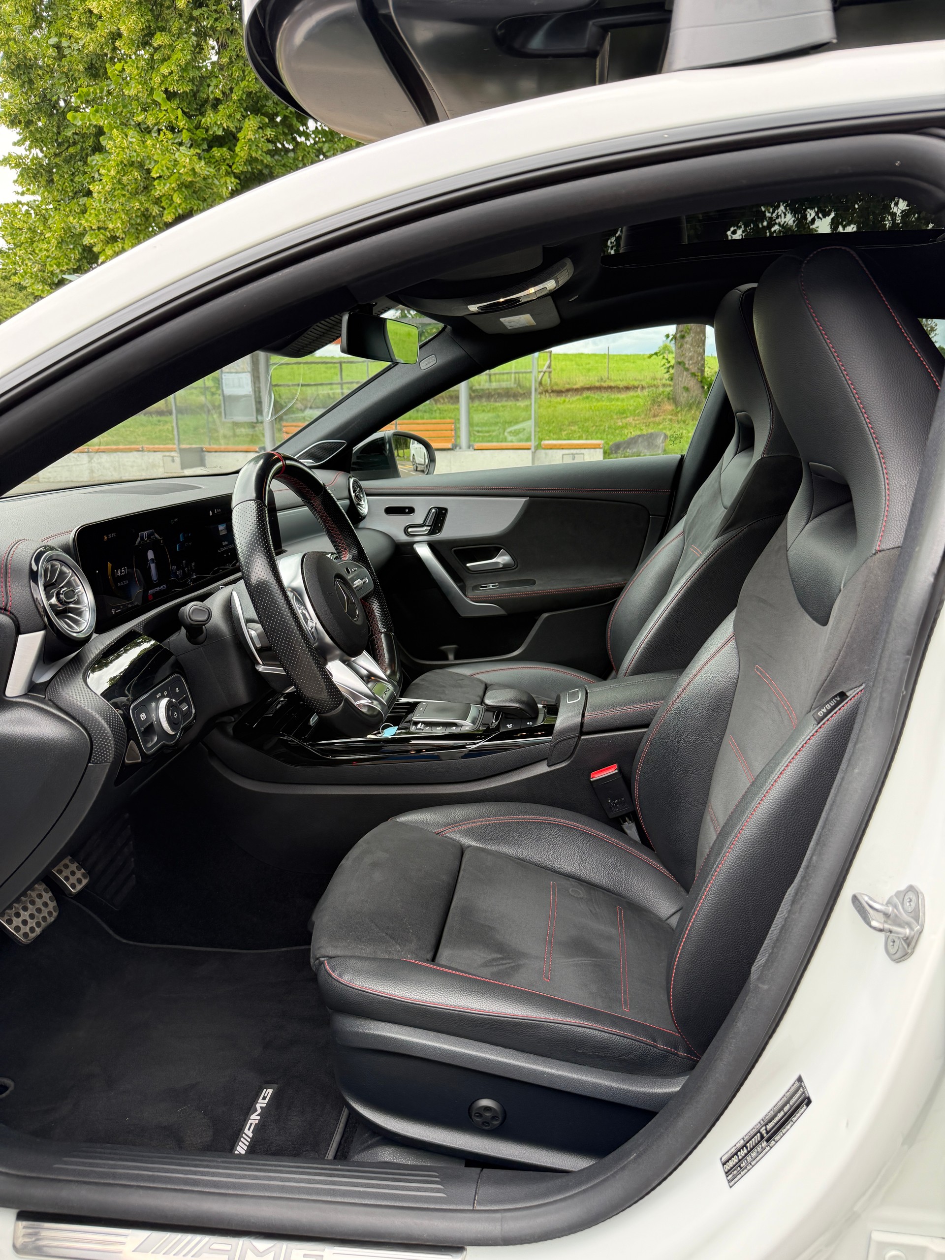 MERCEDES-BENZ CLA Shooting Brake 35 AMG 4Matic 7G-DCT-image-8