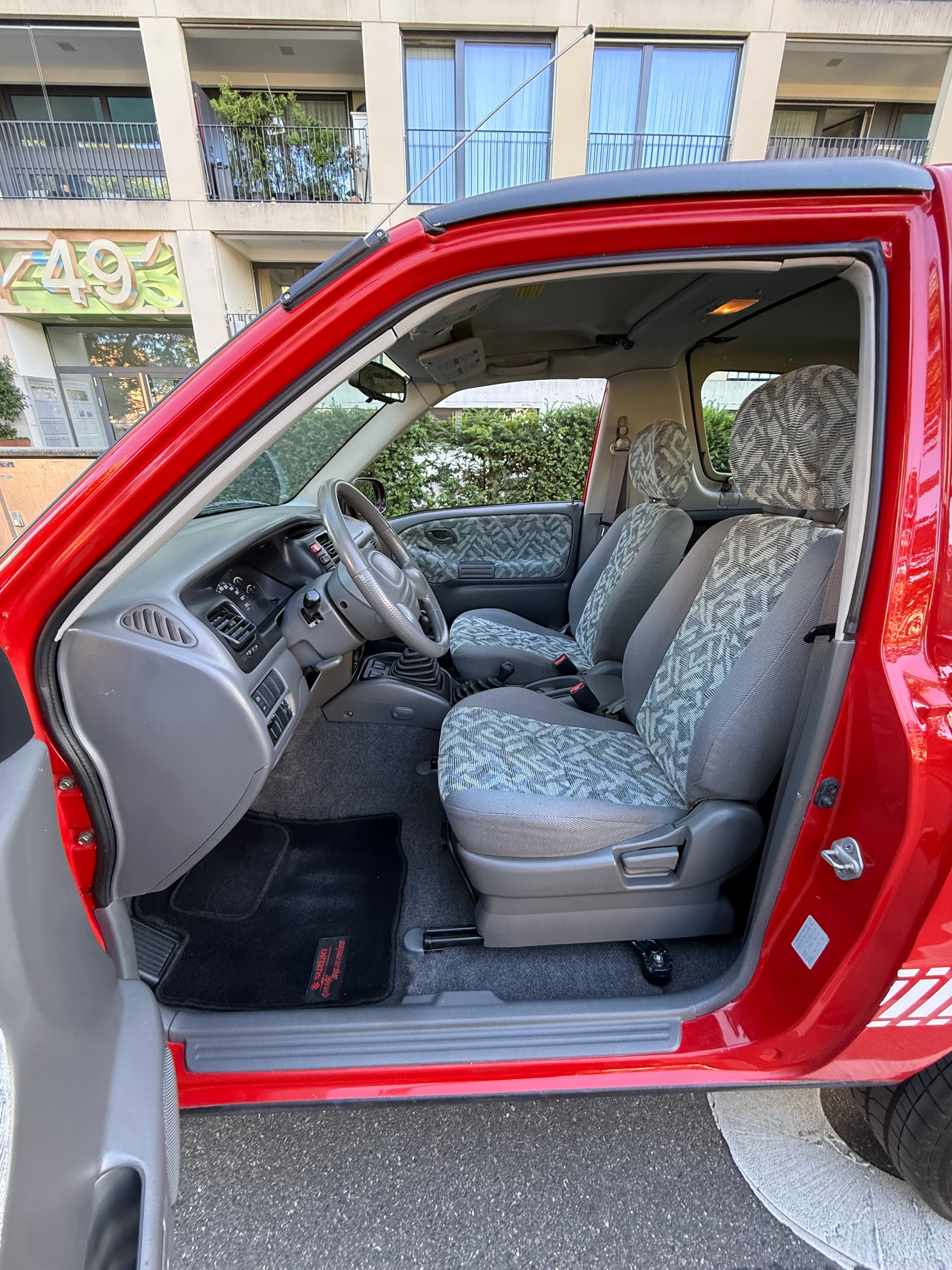 SUZUKI Grand Vitara 2.0i 16V Cabrio-image-12