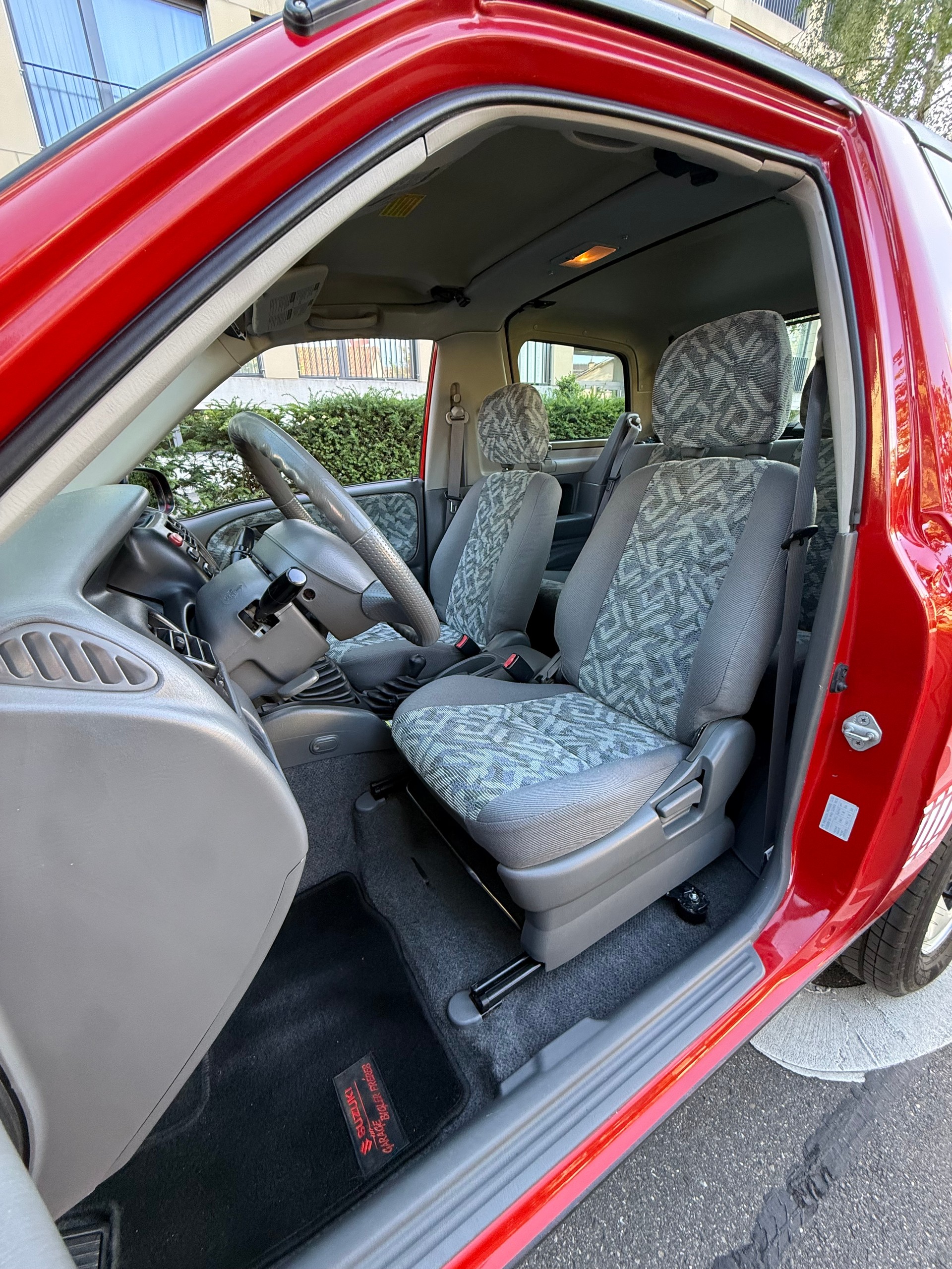 SUZUKI Grand Vitara 2.0i 16V Cabrio-image-11