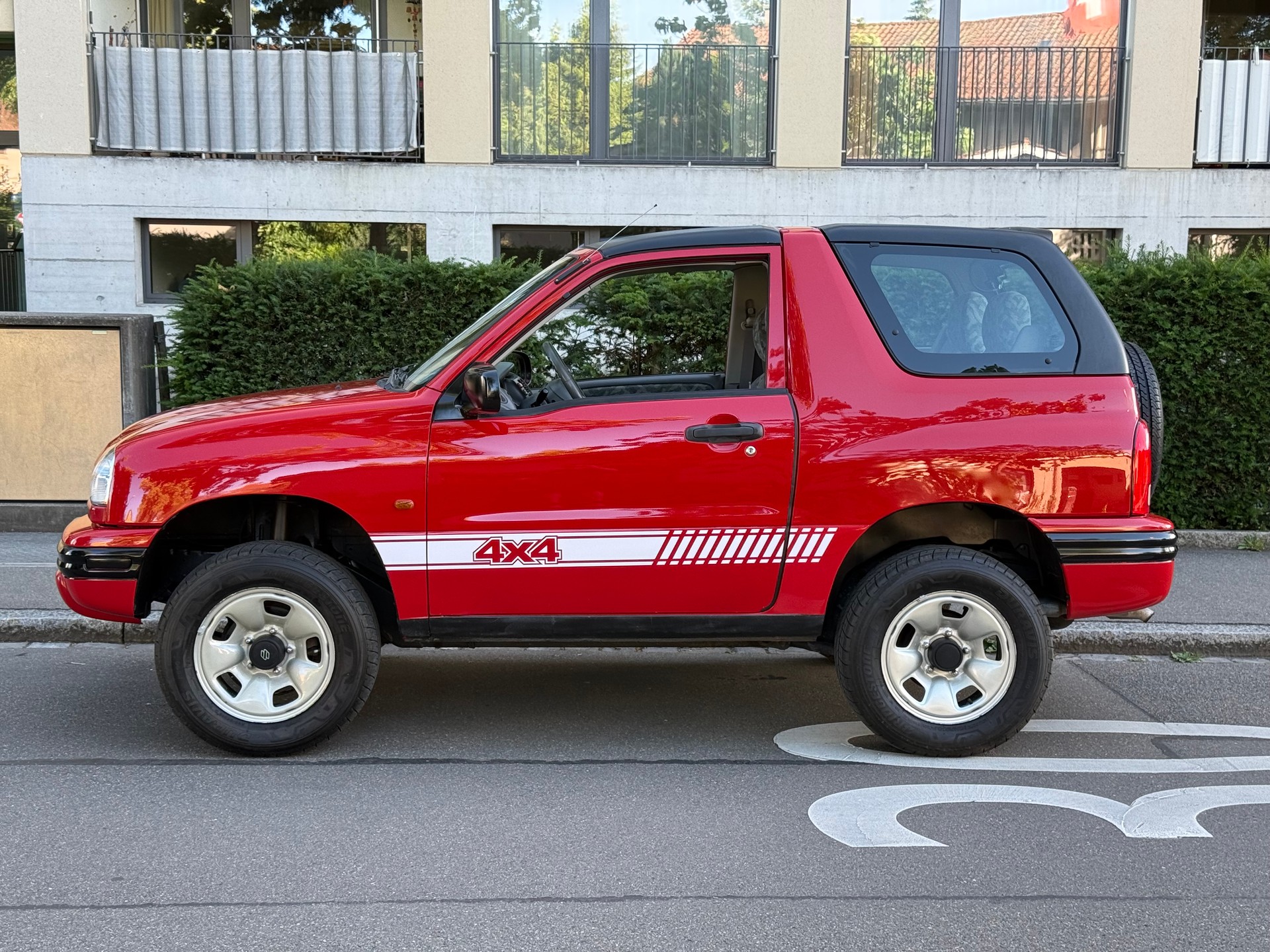 SUZUKI Grand Vitara 2.0i 16V Cabrio-image-1