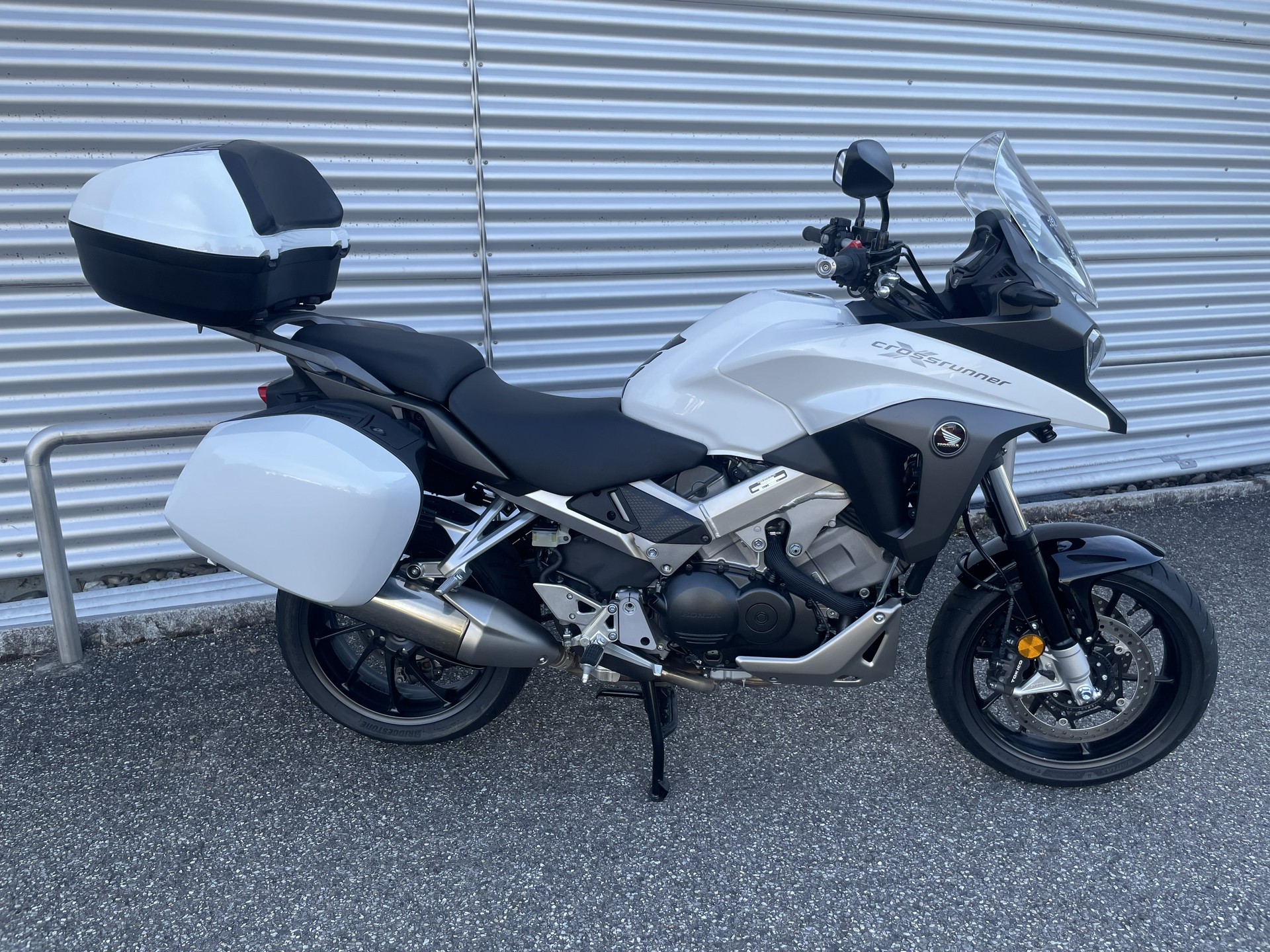 HONDA VFR 800 XA Crossrunner-image-0