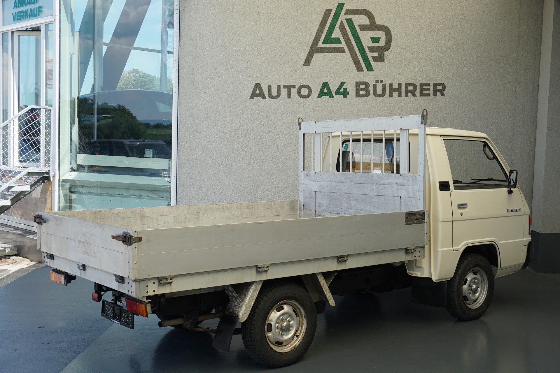 MITSUBISHI L 300 2.5D mit Alubrücke und 970kg Nutzlast!!-image-11