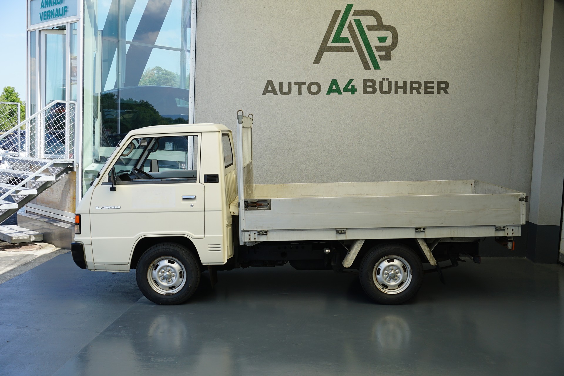 MITSUBISHI L 300 2.5D mit Alubrücke und 970kg Nutzlast!!-showroom-element-2