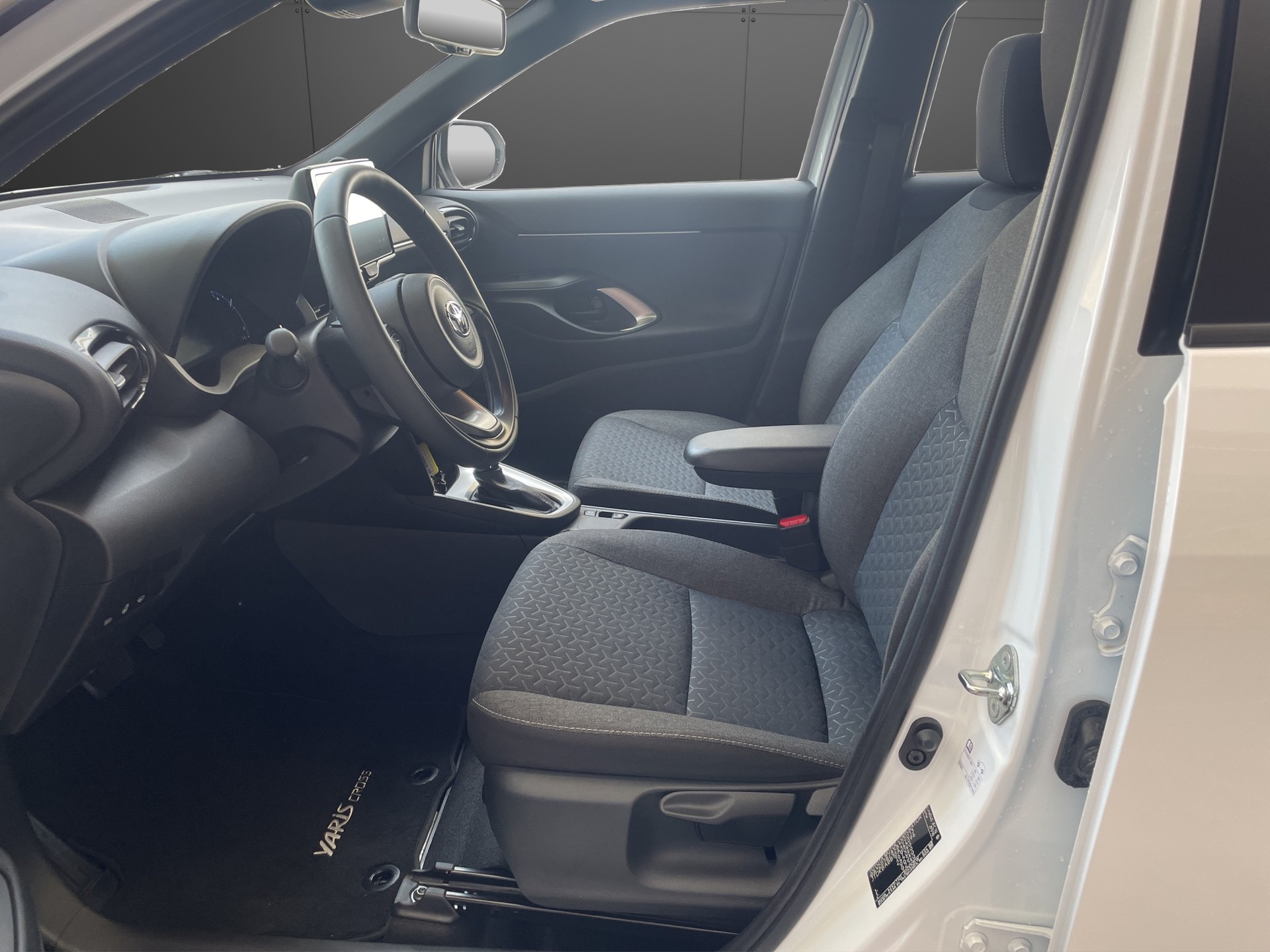 TOYOTA Yaris Cross 1.5 Trend e-CVT-image-14