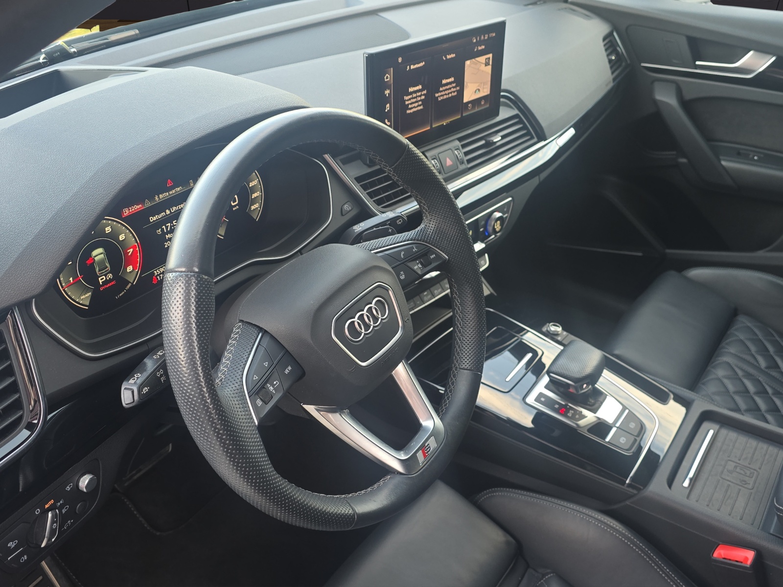 AUDI Q5 Sportback 45 TFSI S line quattro S-troni CH-Fahrzeugc-image-9