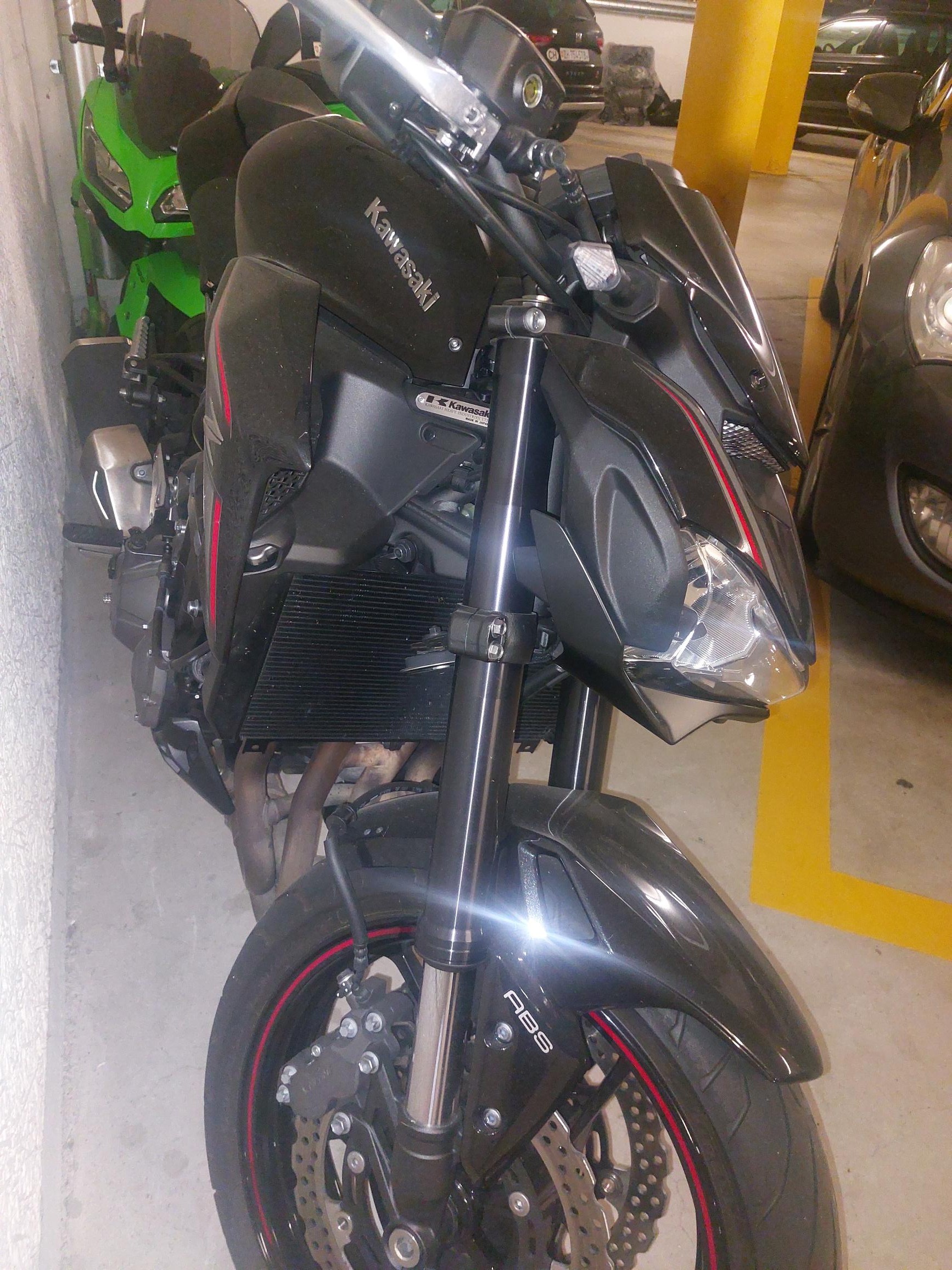KAWASAKI Z 900-image-4