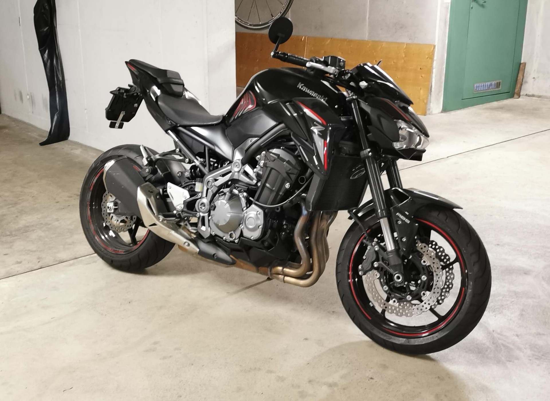 KAWASAKI Z 900-image-0