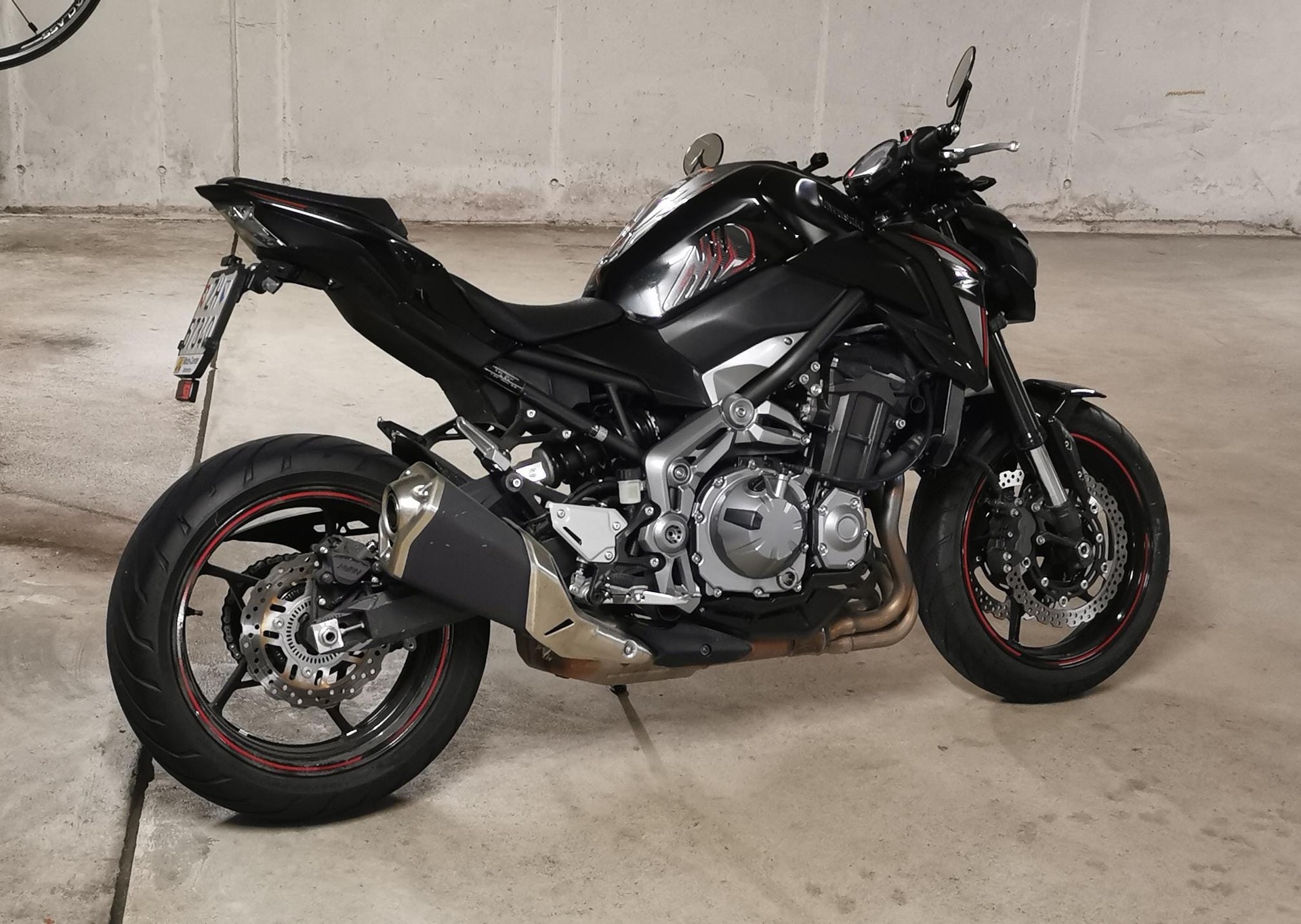 KAWASAKI Z 900-image-1