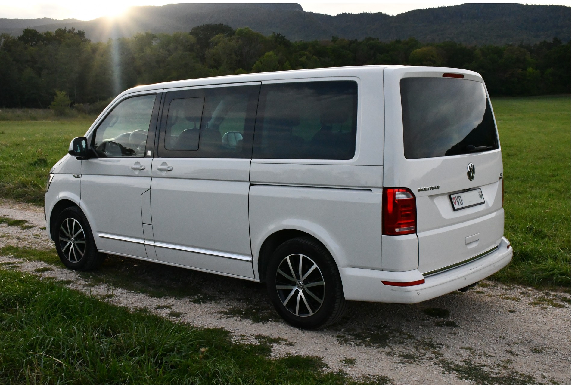 VW T6 Multivan 2.0 Highline 4Motion DSG 150PS-image-3