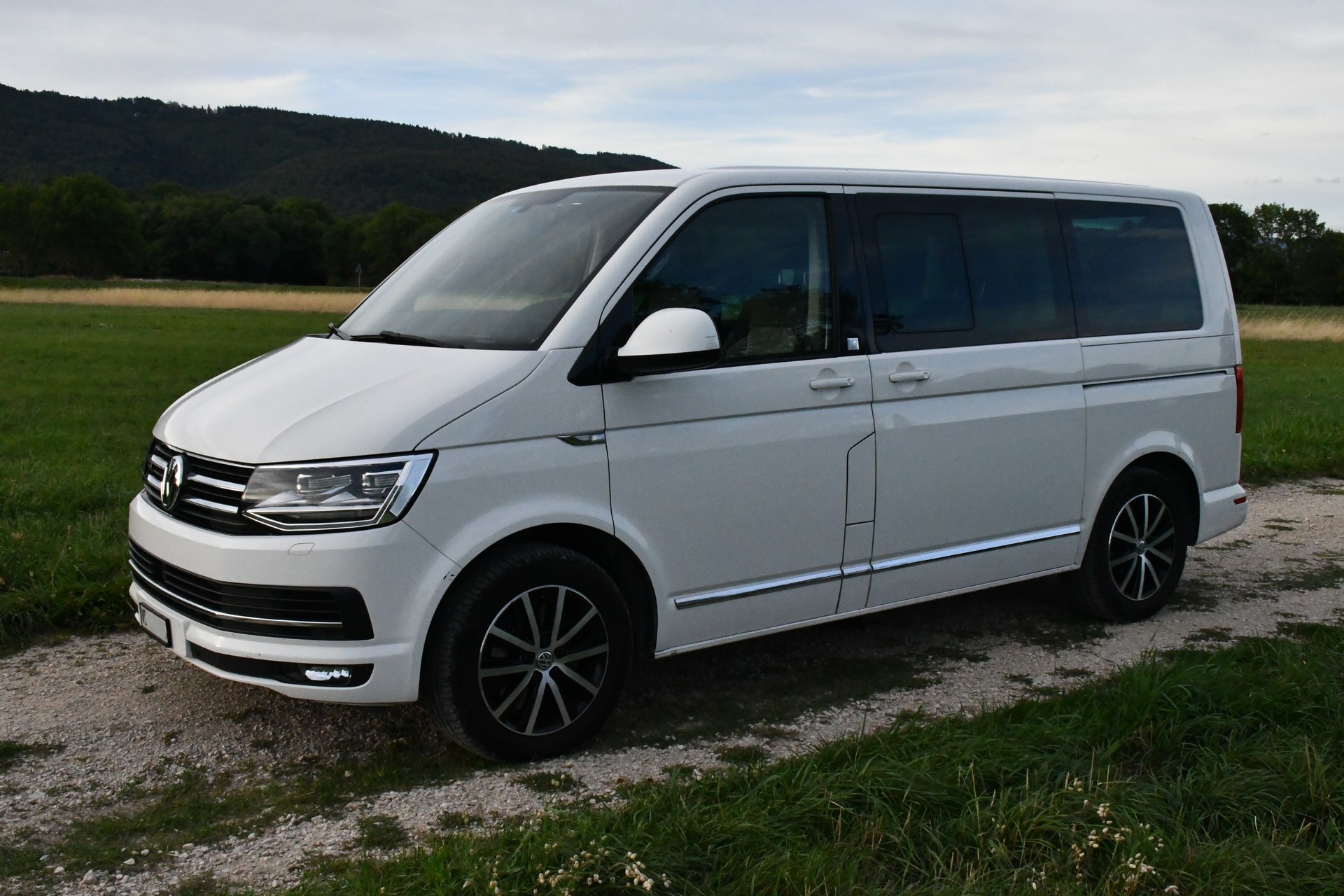 VW T6 Multivan 2.0 Highline 4Motion DSG 150PS-image-2