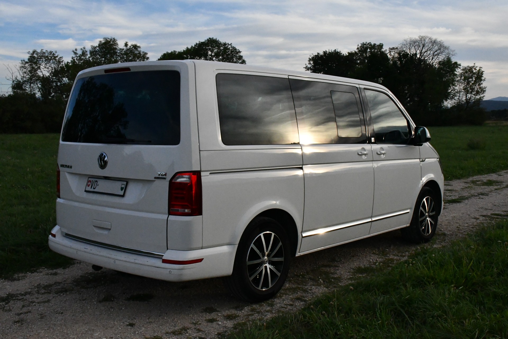 VW T6 Multivan 2.0 Highline 4Motion DSG 150PS-image-1