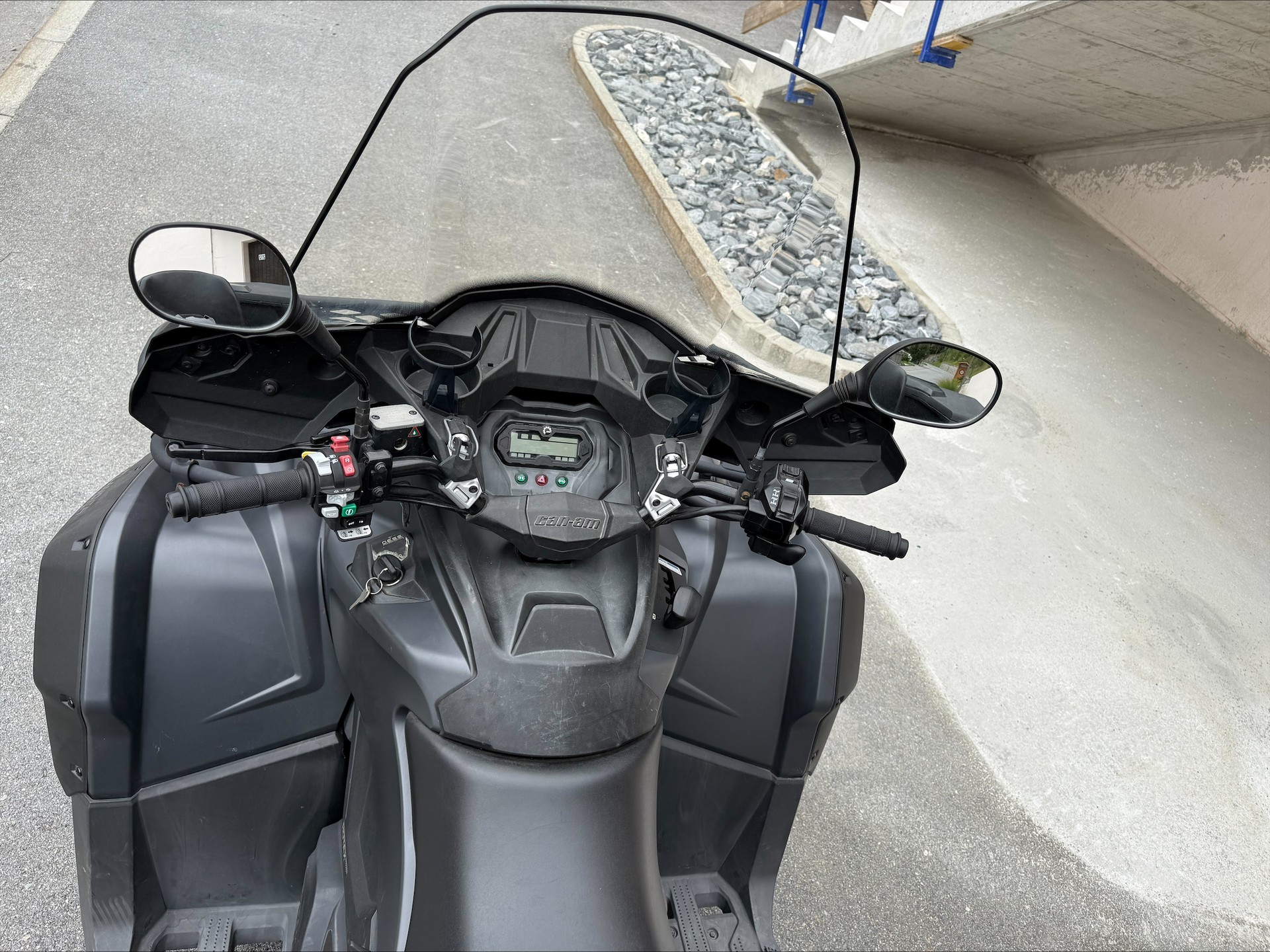CAN-AM Outlander MAX XT 570-image-3