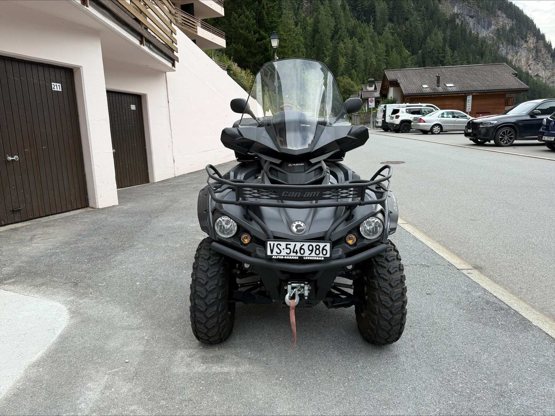CAN-AM Outlander MAX XT 570-image-1