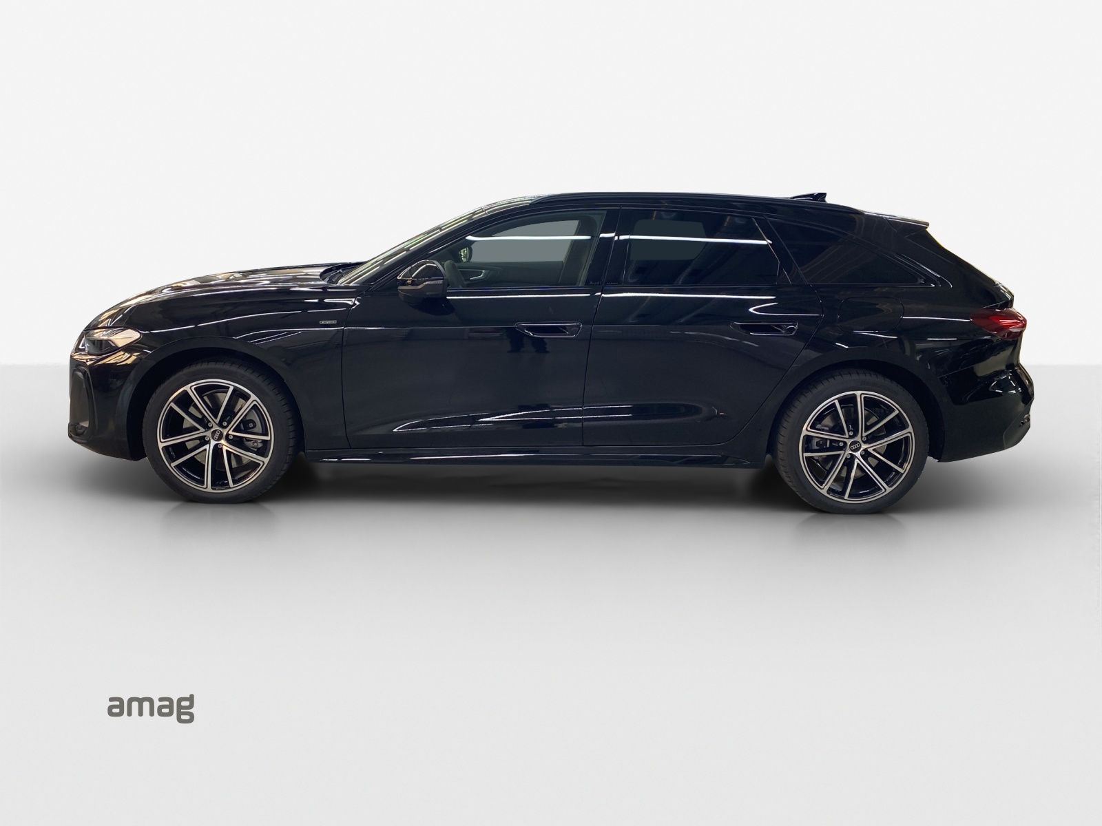 AUDI A5 Avant e-hybrid quattro Attraction 220 kW S tronic-showroom-element-1