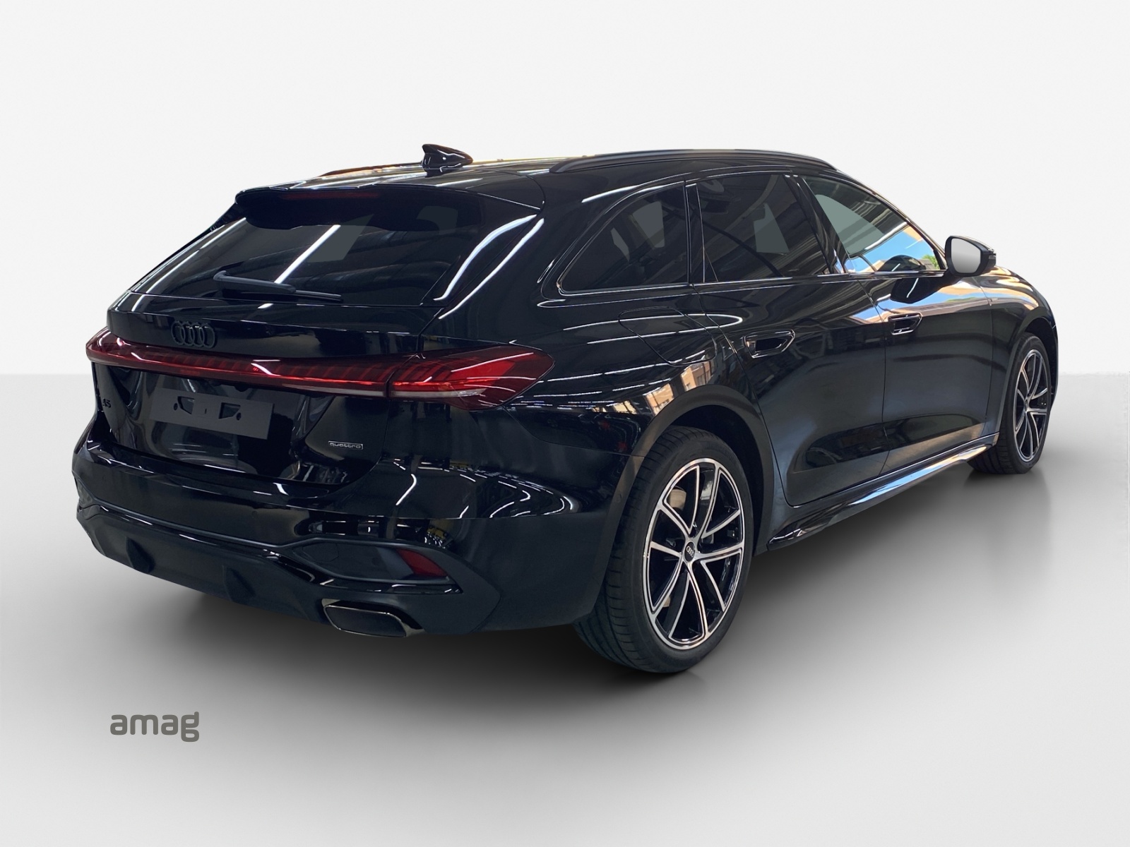 AUDI A5 Avant e-hybrid quattro Attraction 220 kW S tronic-image-4
