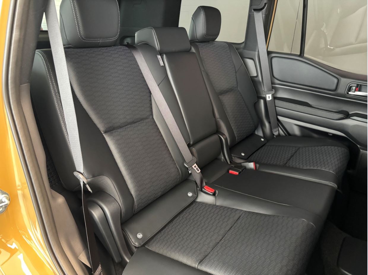 TOYOTA Land Cruiser 2.8 D 48V Invincible-image-9