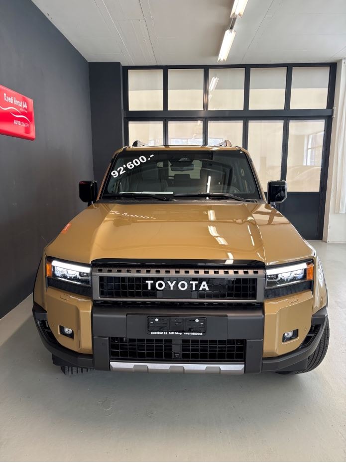 TOYOTA Land Cruiser 2.8 D 48V Invincible-showroom-element-1