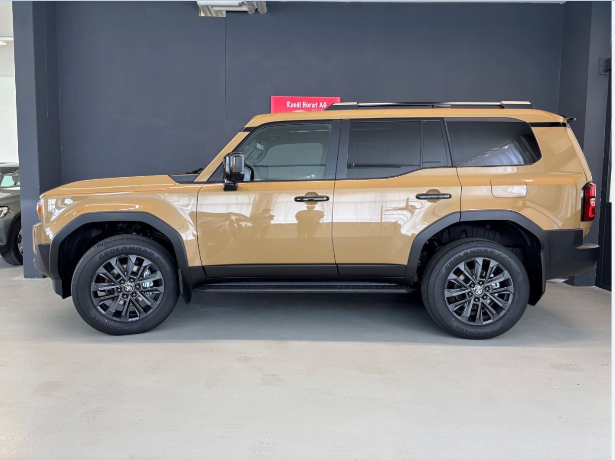 TOYOTA Land Cruiser 2.8 D 48V Invincible-showroom-element-2