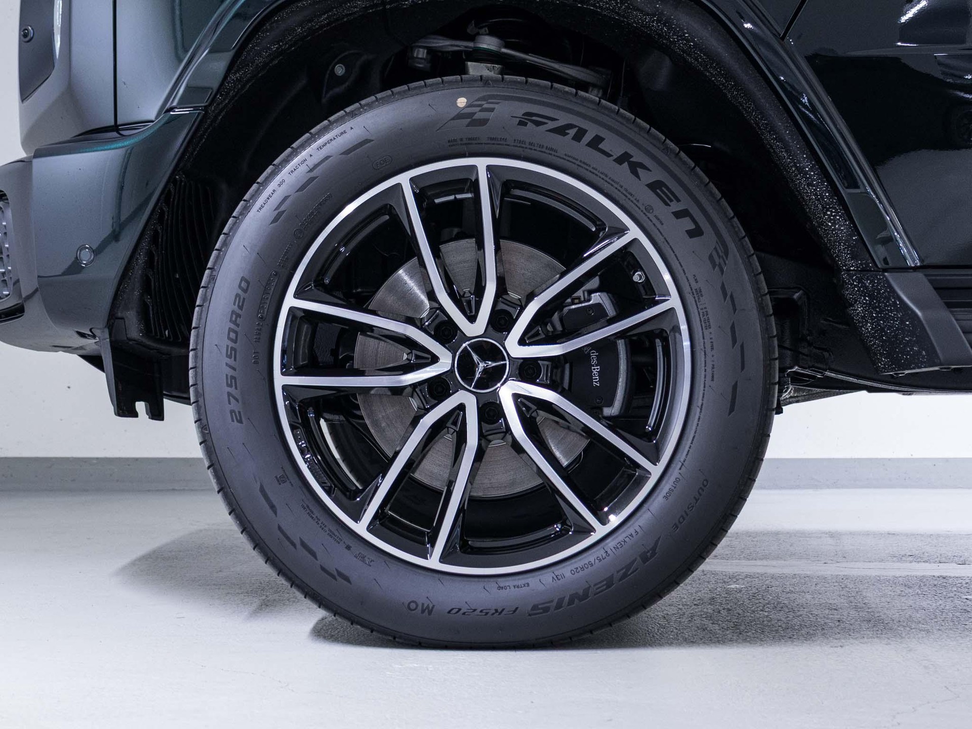 MERCEDES-BENZ G 450 d-image-13