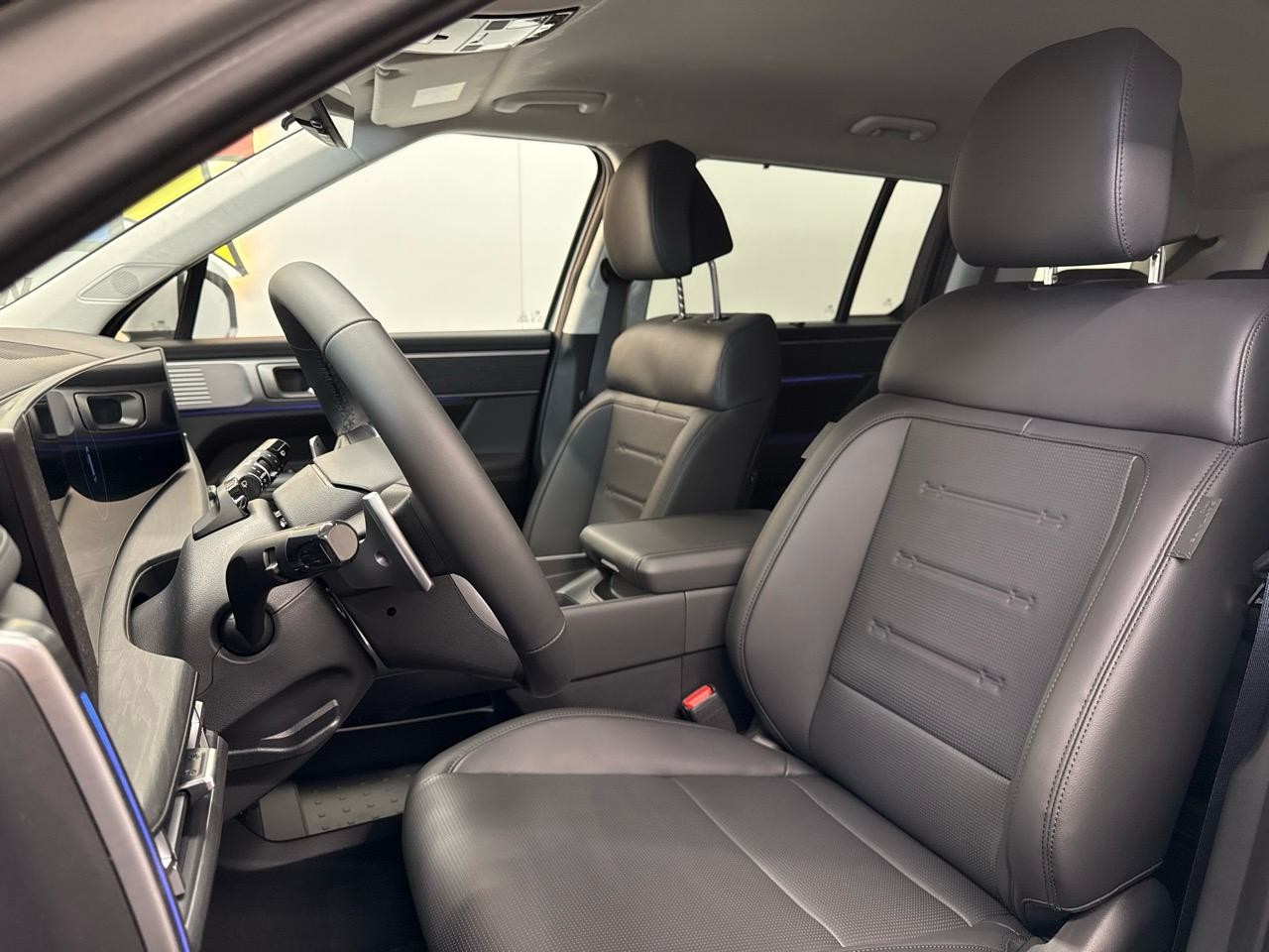 HYUNDAI Santa Fe 1.6 T-GDi PHEV Calligraphy 4WD Automatic-showroom-element-3
