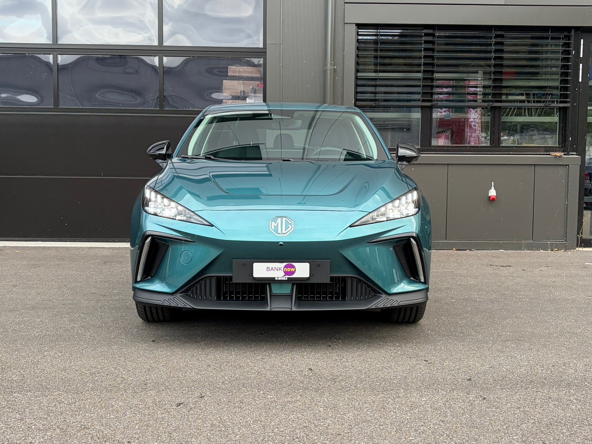 MG 4 EV 64kWh Premium-image-6