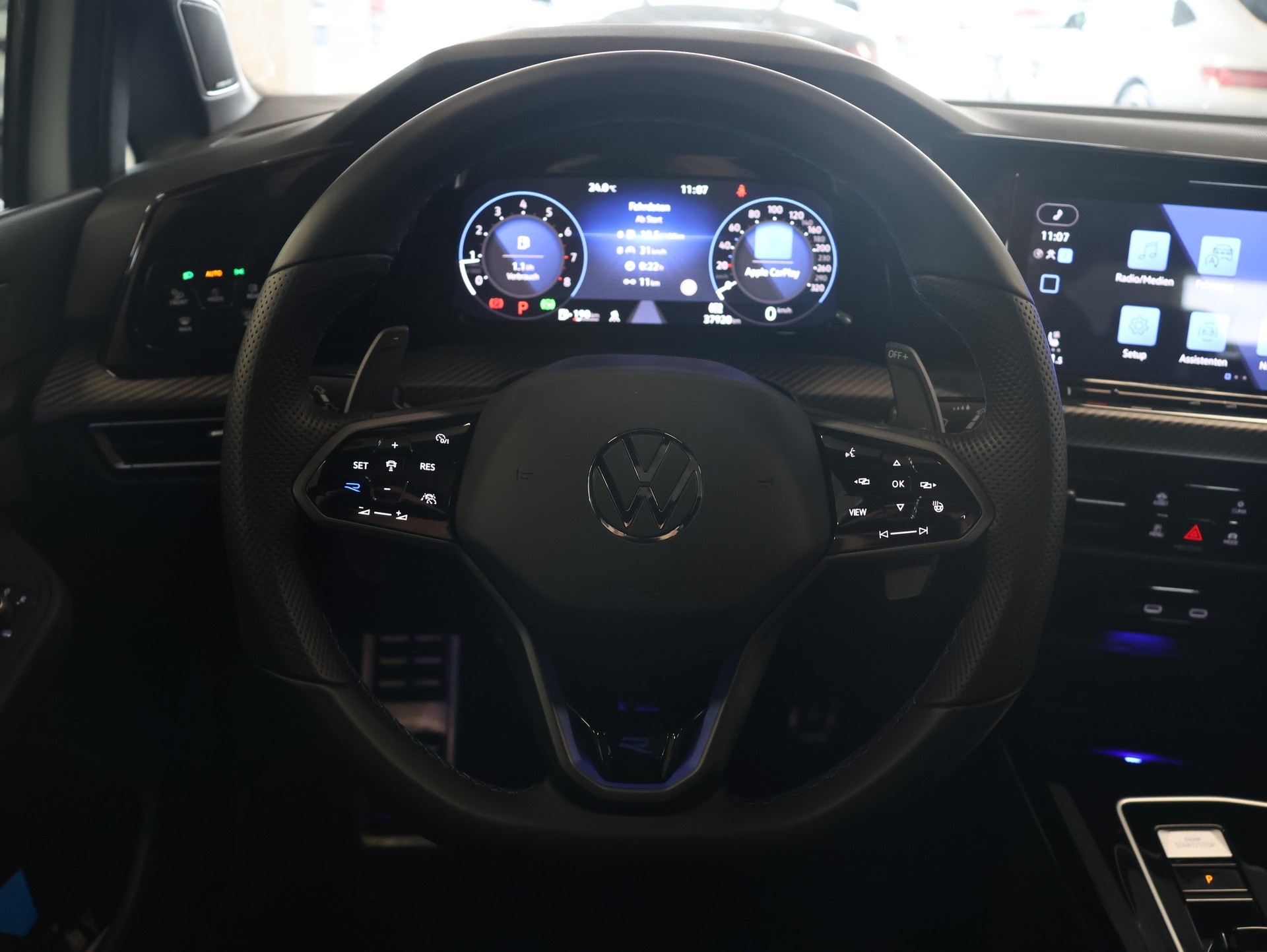 VW Golf 2.0 TSI R DSG 4Motion R 20 Years *Panoramadach* *Harman/Kardon*-image-18