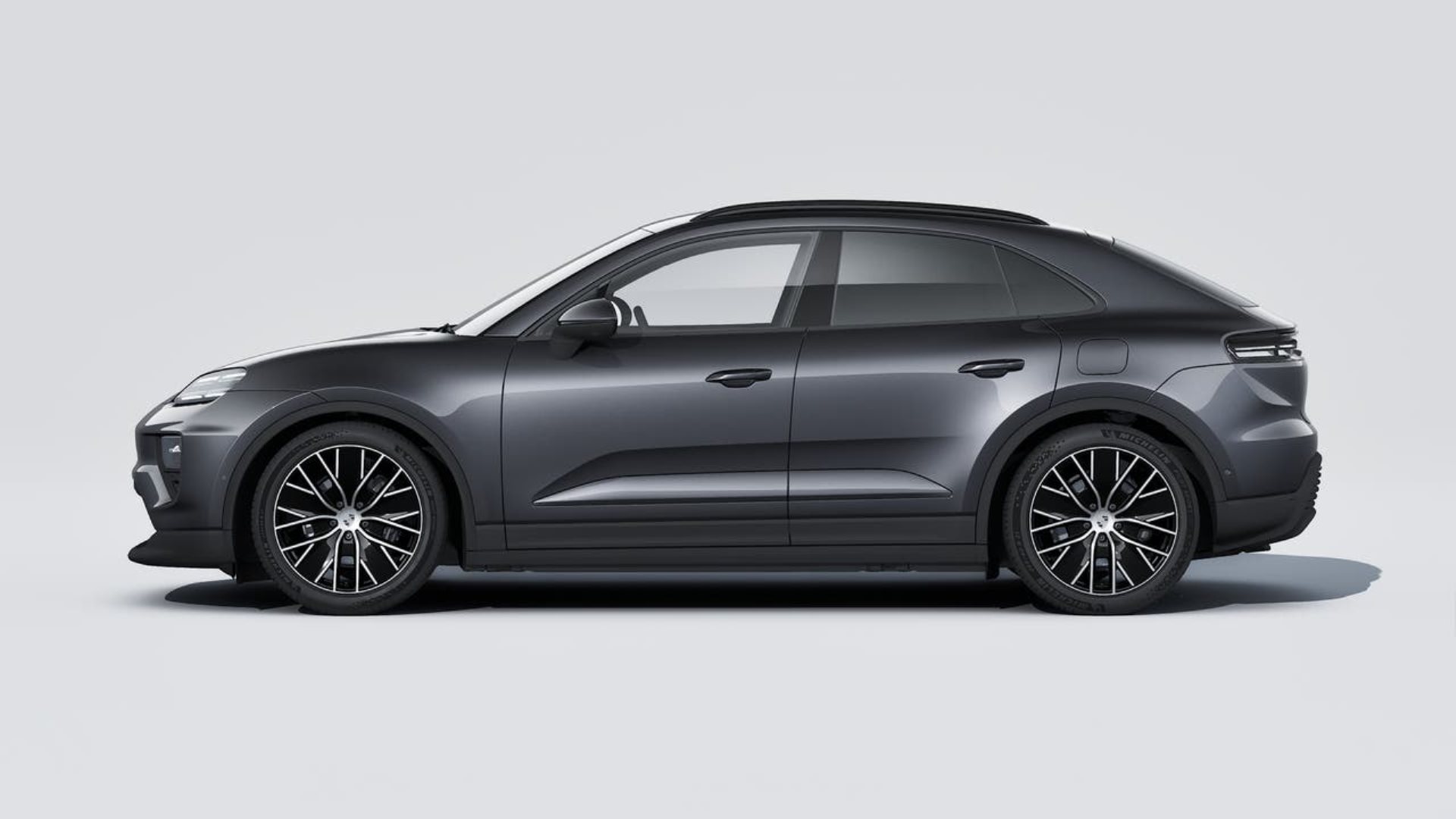 PORSCHE Macan 4-showroom-element-1