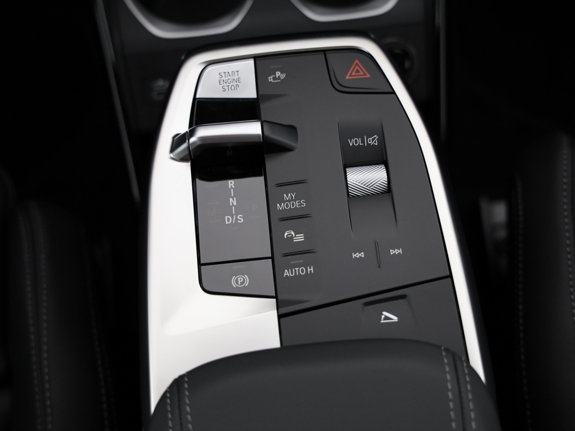 BMW X1 30e xDrive paddles-image-19