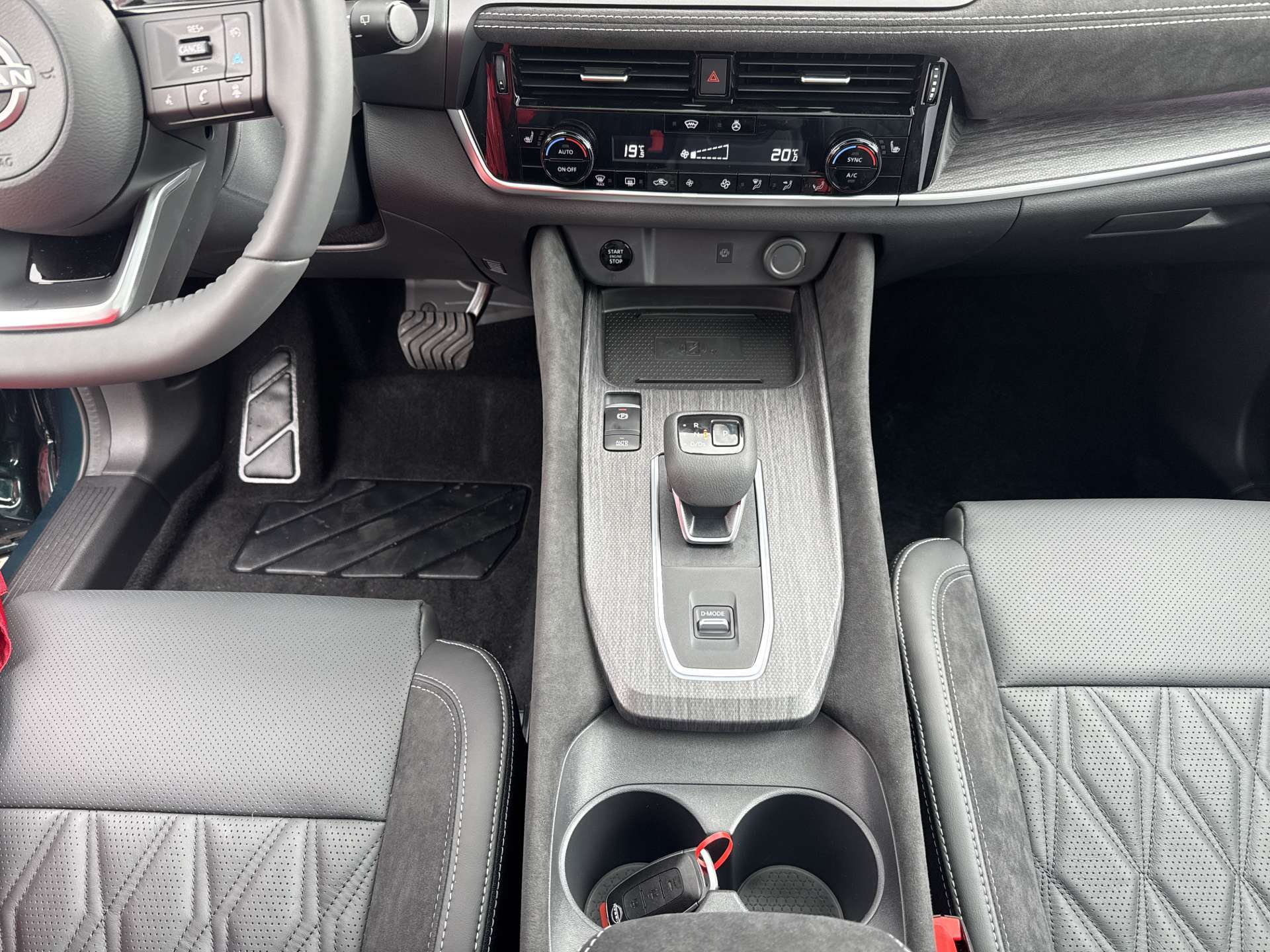 NISSAN Qashqai 1.3 DIG-T MHEV Tekna+ Xtronic-Automat-image-11