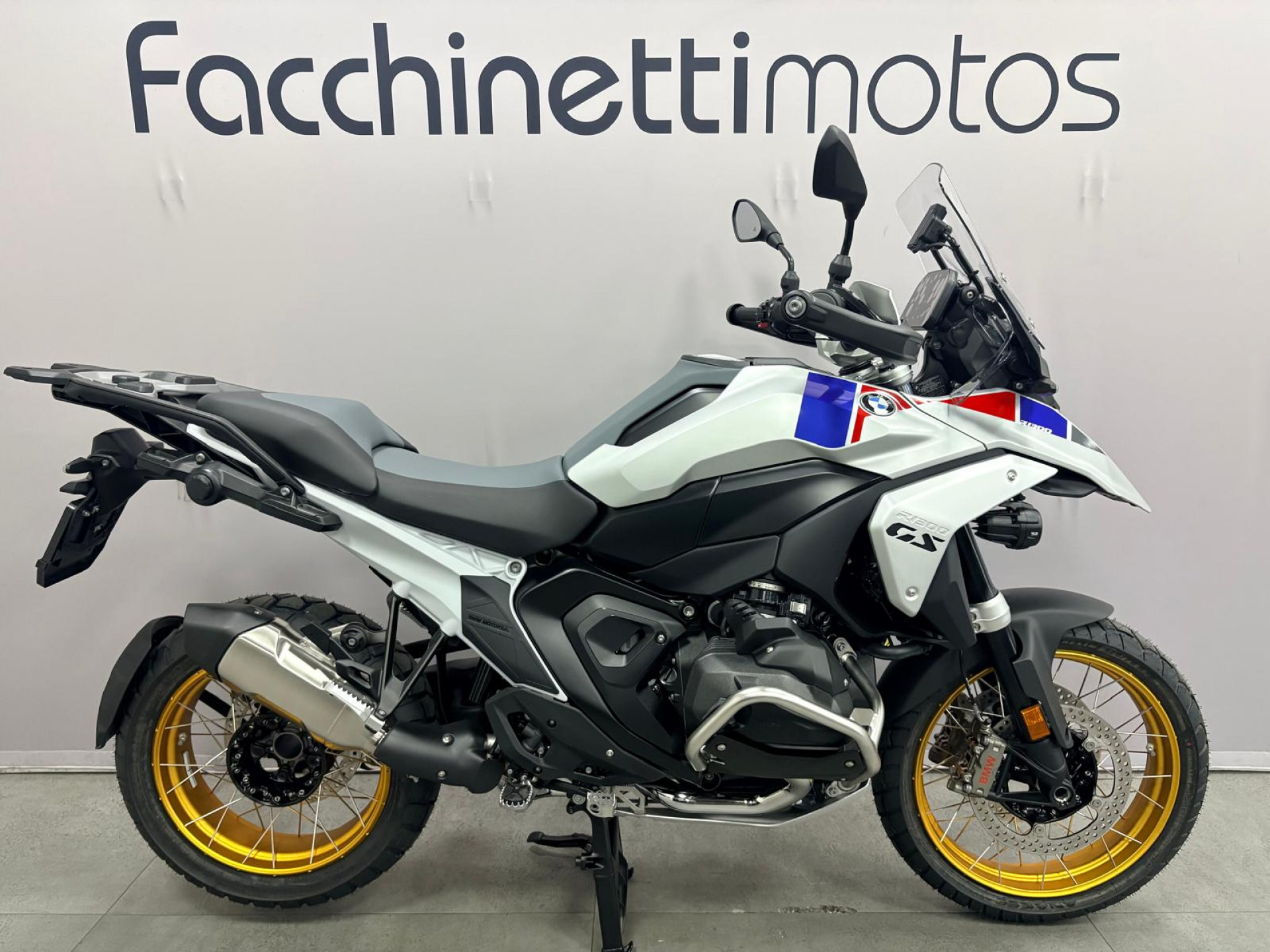 BMW R 1300 GS ASA INCLUS : BOXER BONUS 1500 - + FACCHINETTI DAYS 600-image-0