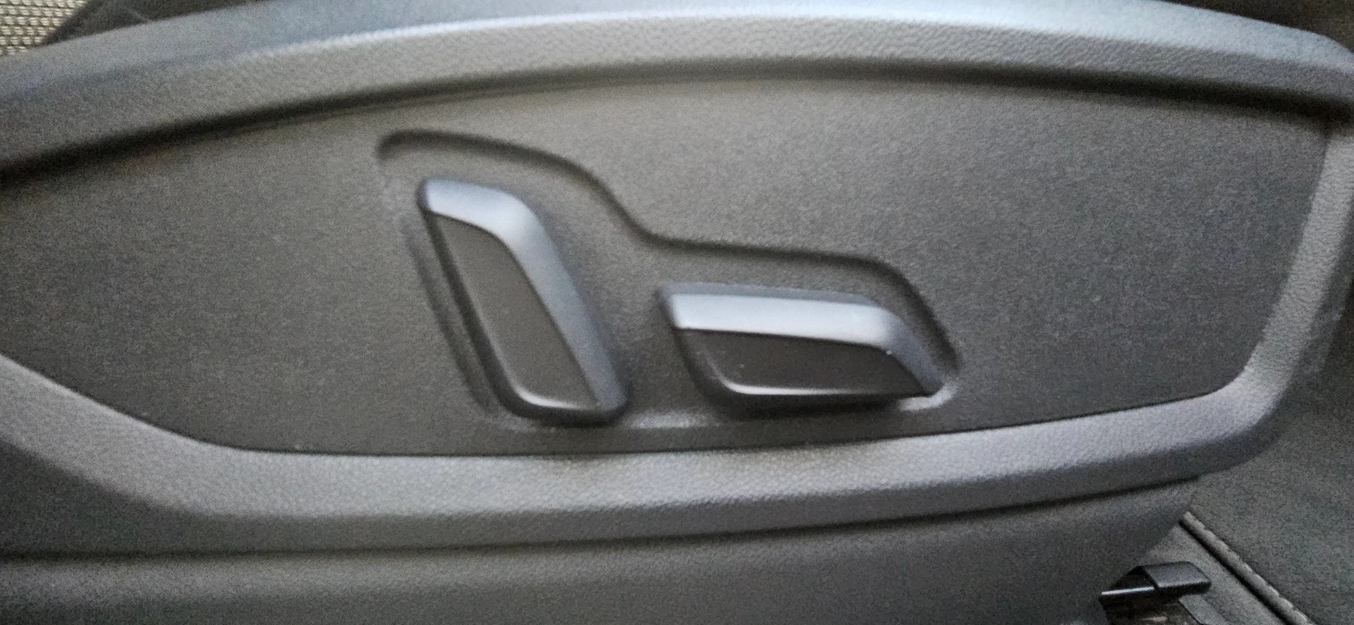 AUDI Q5 3.0 TDI sport quattro tiptronic-image-12