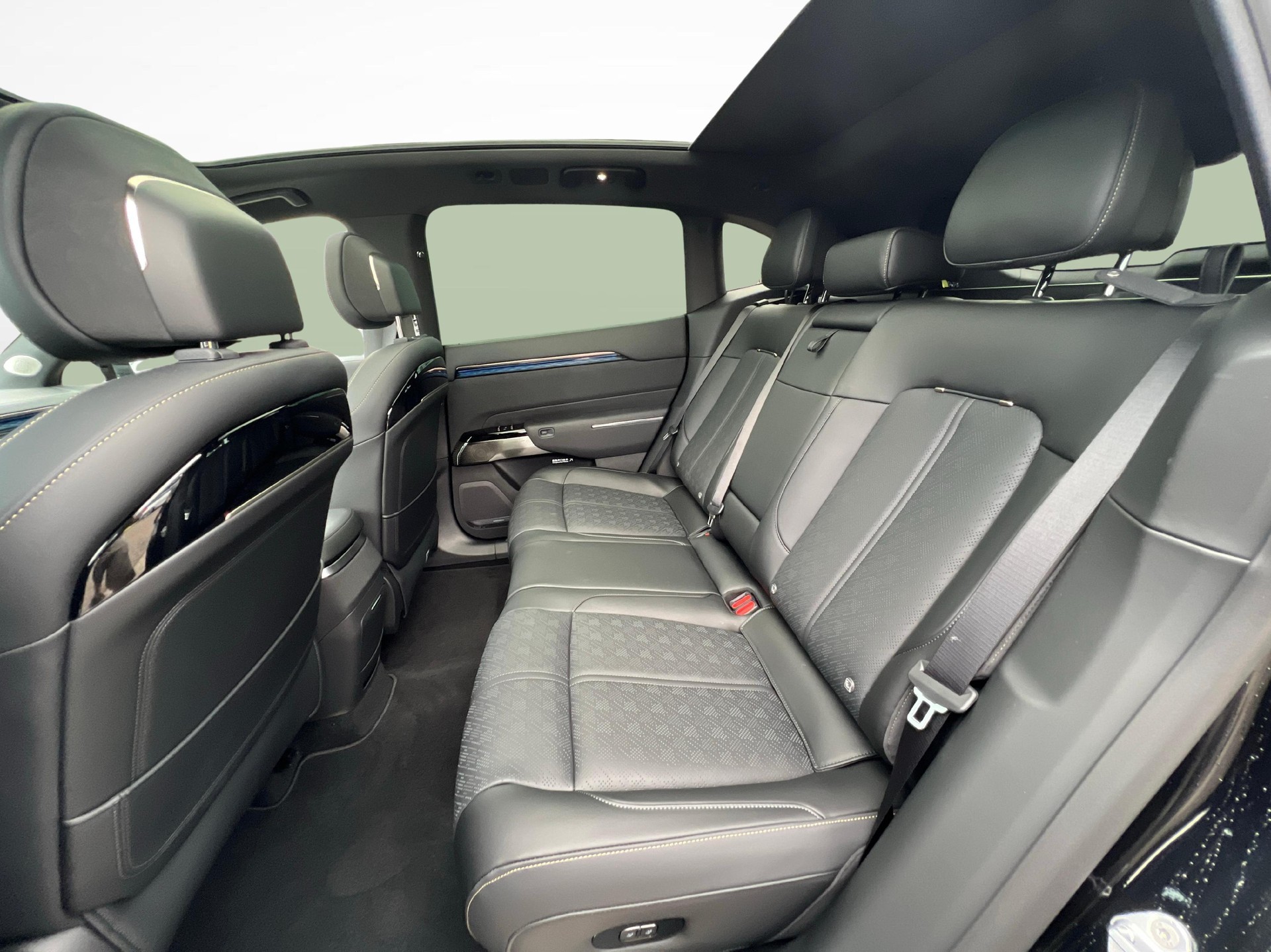 ZEEKR 7X Privilege AWD-image-6