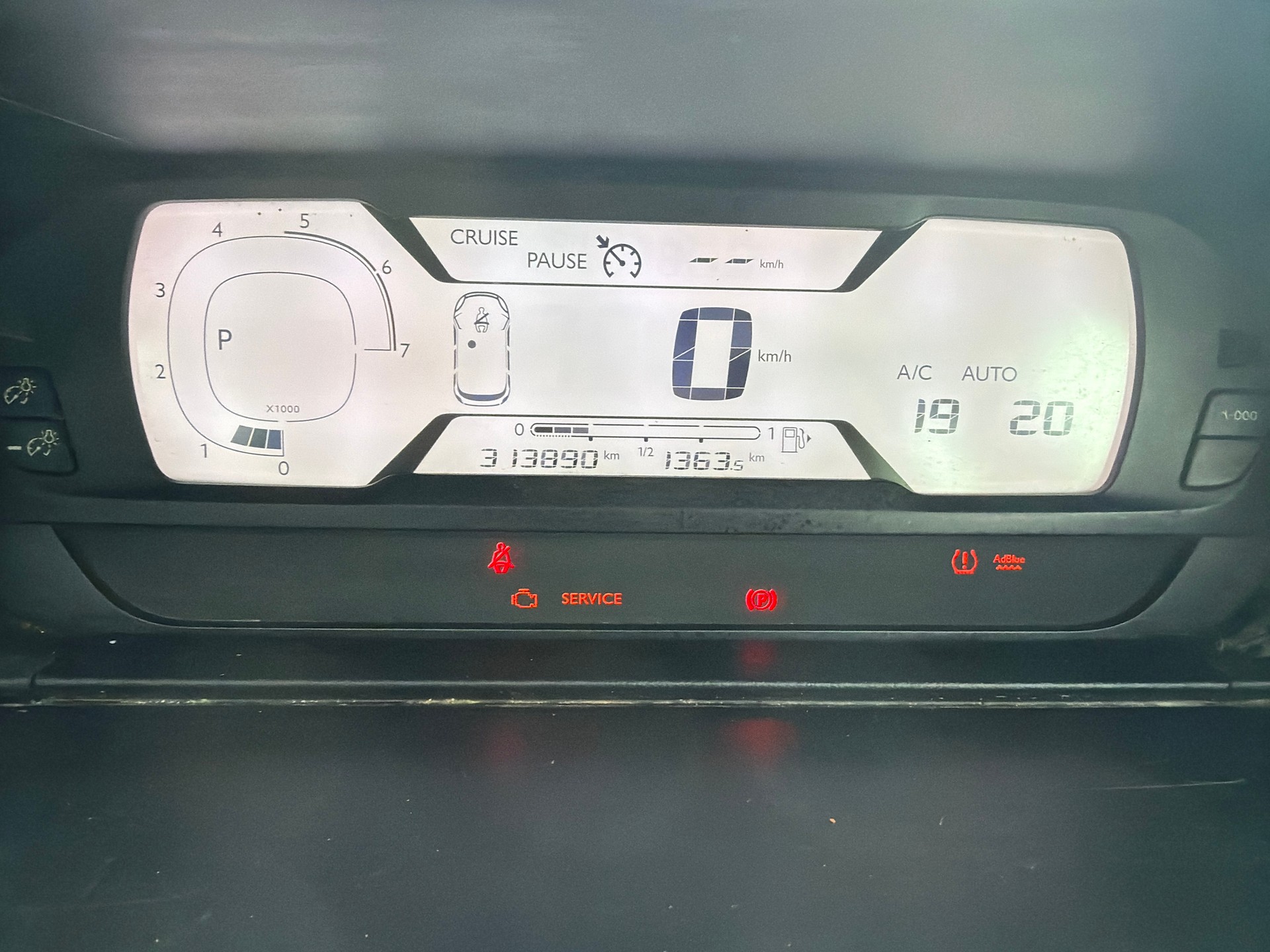 CITROEN Grand C4 Picasso 1.6 BlueHDi Séduction EAT6 * Teil-Leder * Navigation * Klima-auto * PDC H * Tempomat *-image-10