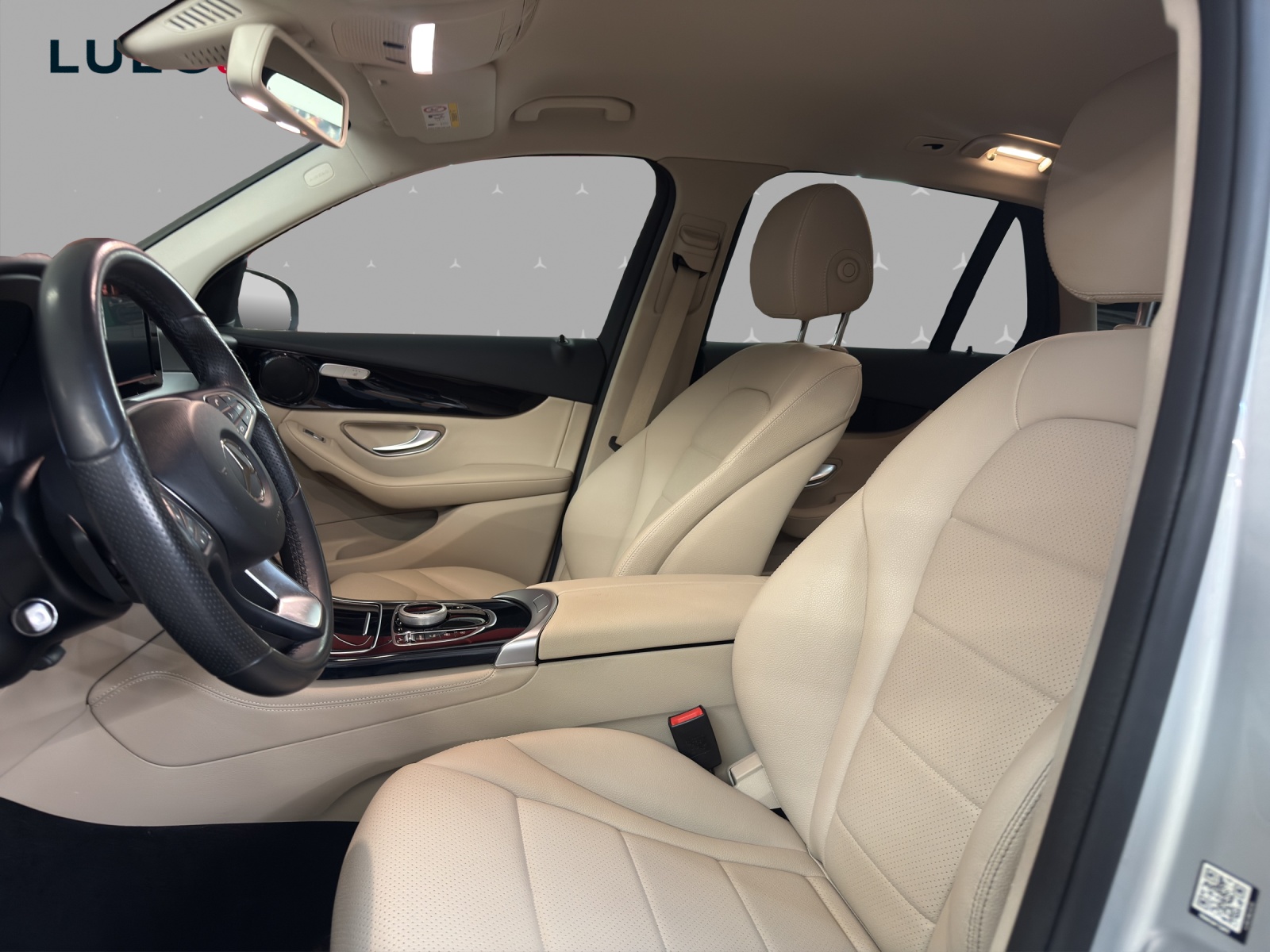 MERCEDES-BENZ GLC 250 d 4M - Exclusive / Rückfahrkamera / Park-Paket / Spiegel-Paket-image-8