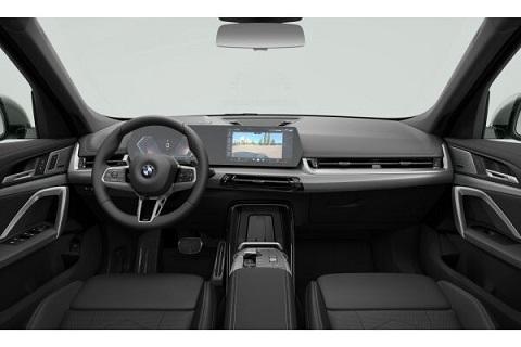BMW X1 U11 18i sDrive-showroom-element-3