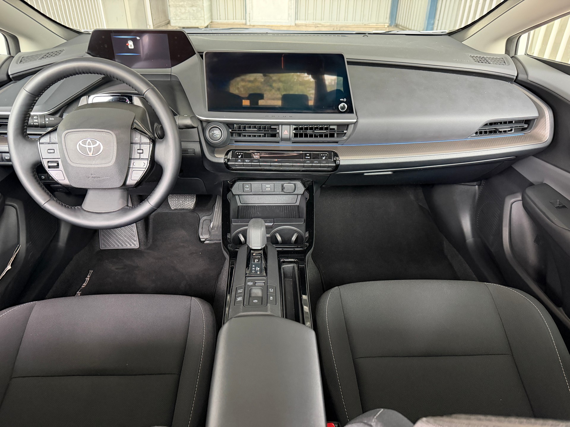 TOYOTA Prius 2.0 Plug-In-Hybrid Style 🇨🇭 CH-Fahrzeug-image-7