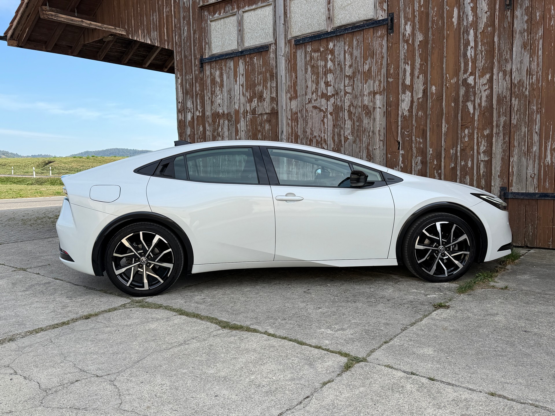 TOYOTA Prius 2.0 Plug-In-Hybrid Style 🇨🇭 CH-Fahrzeug-showroom-element-2