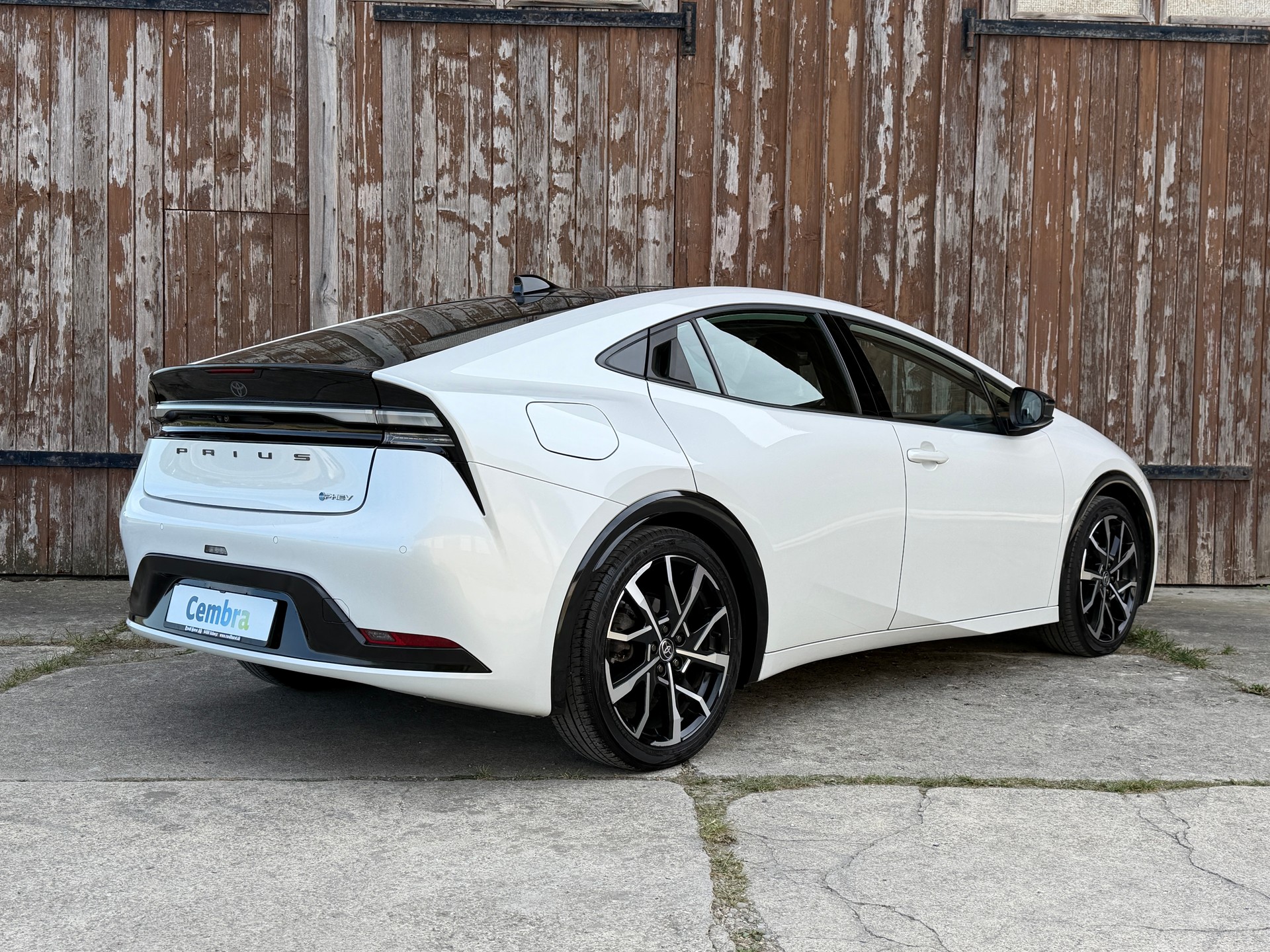 TOYOTA Prius 2.0 Plug-In-Hybrid Style 🇨🇭 CH-Fahrzeug-showroom-element-1