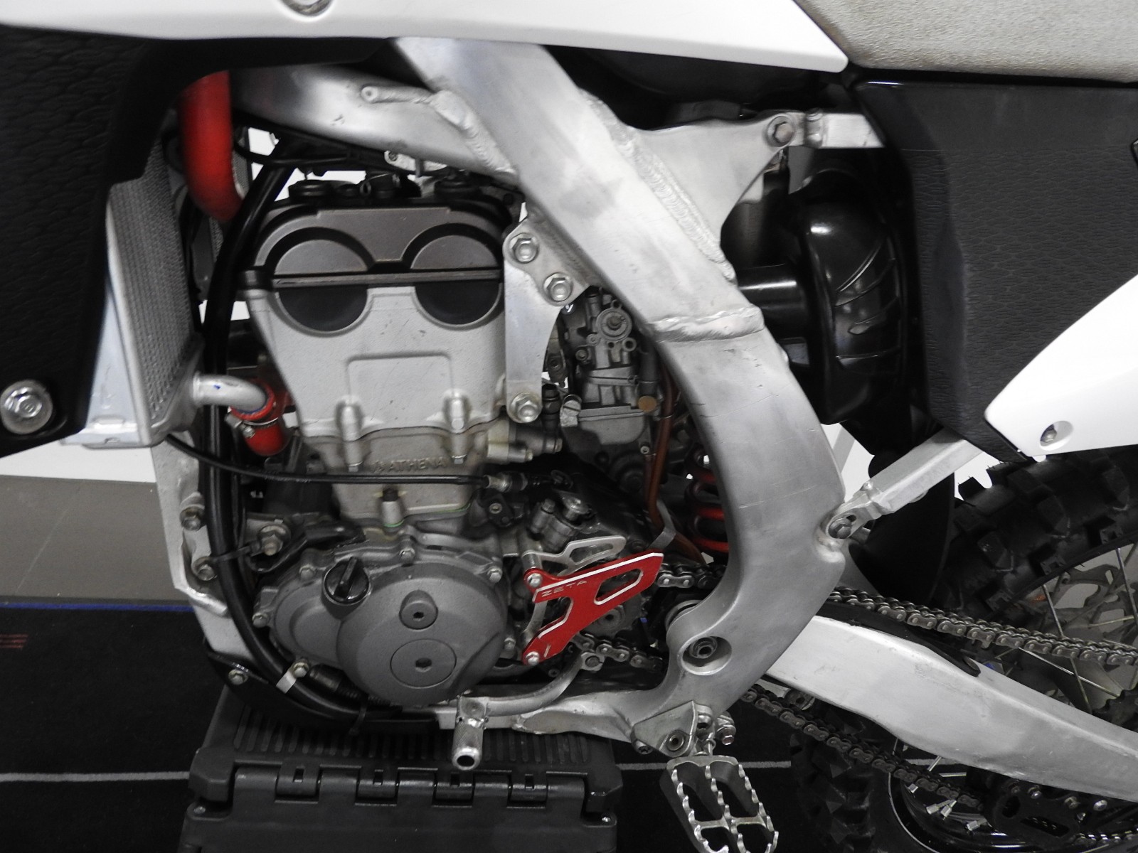 YAMAHA YZ 250 F-image-5