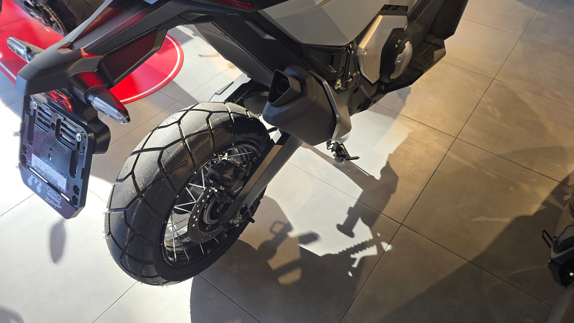 HONDA X-ADV 750-image-11
