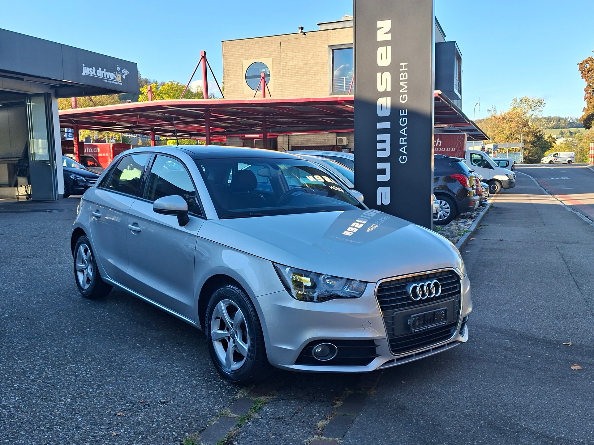 AUDI A1 Sportback 1.6 TDI Attraction DSG-showroom-element-1