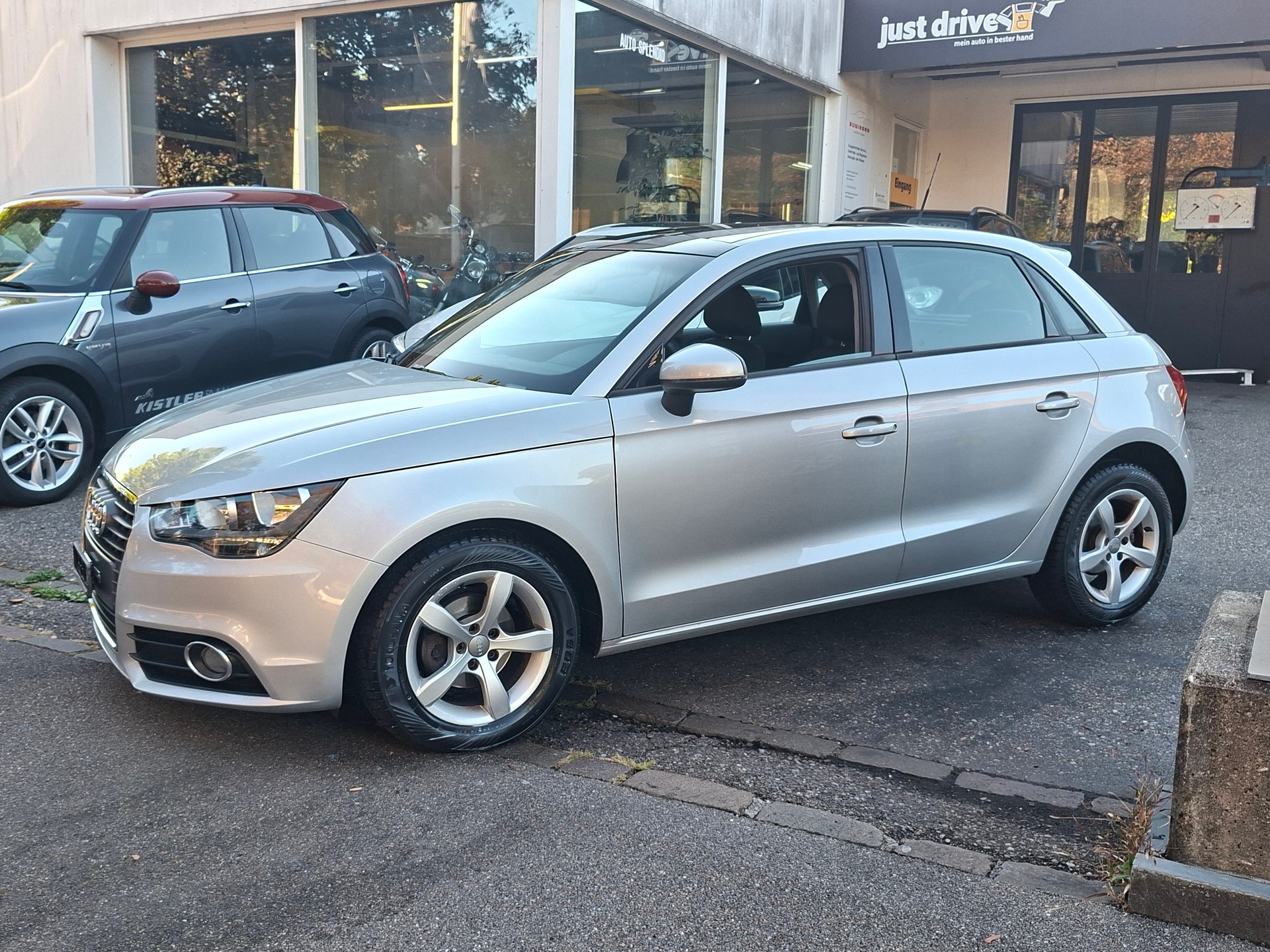 AUDI A1 Sportback 1.6 TDI Attraction DSG-showroom-element-2