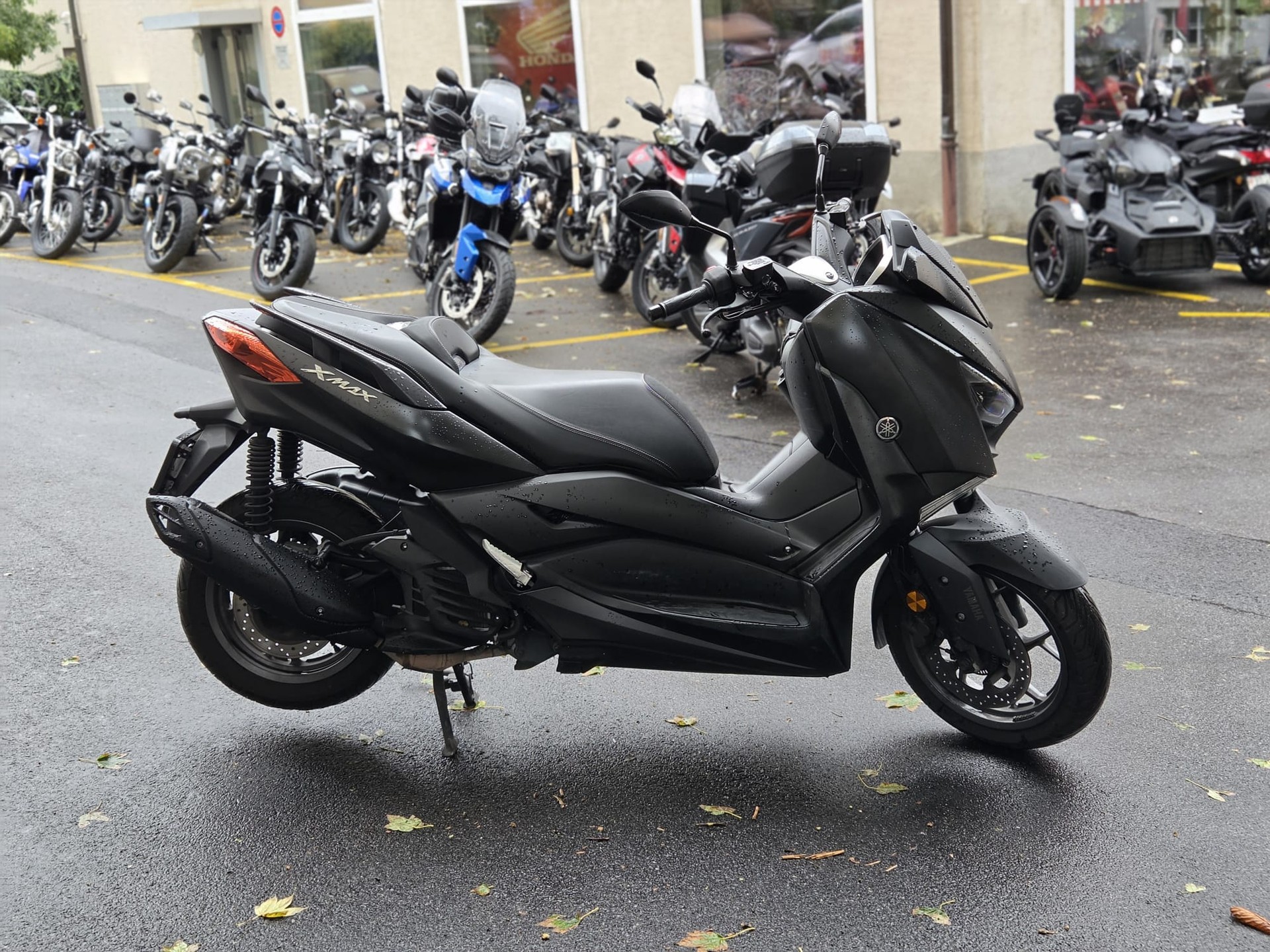 YAMAHA X-Max YP 125-image-3