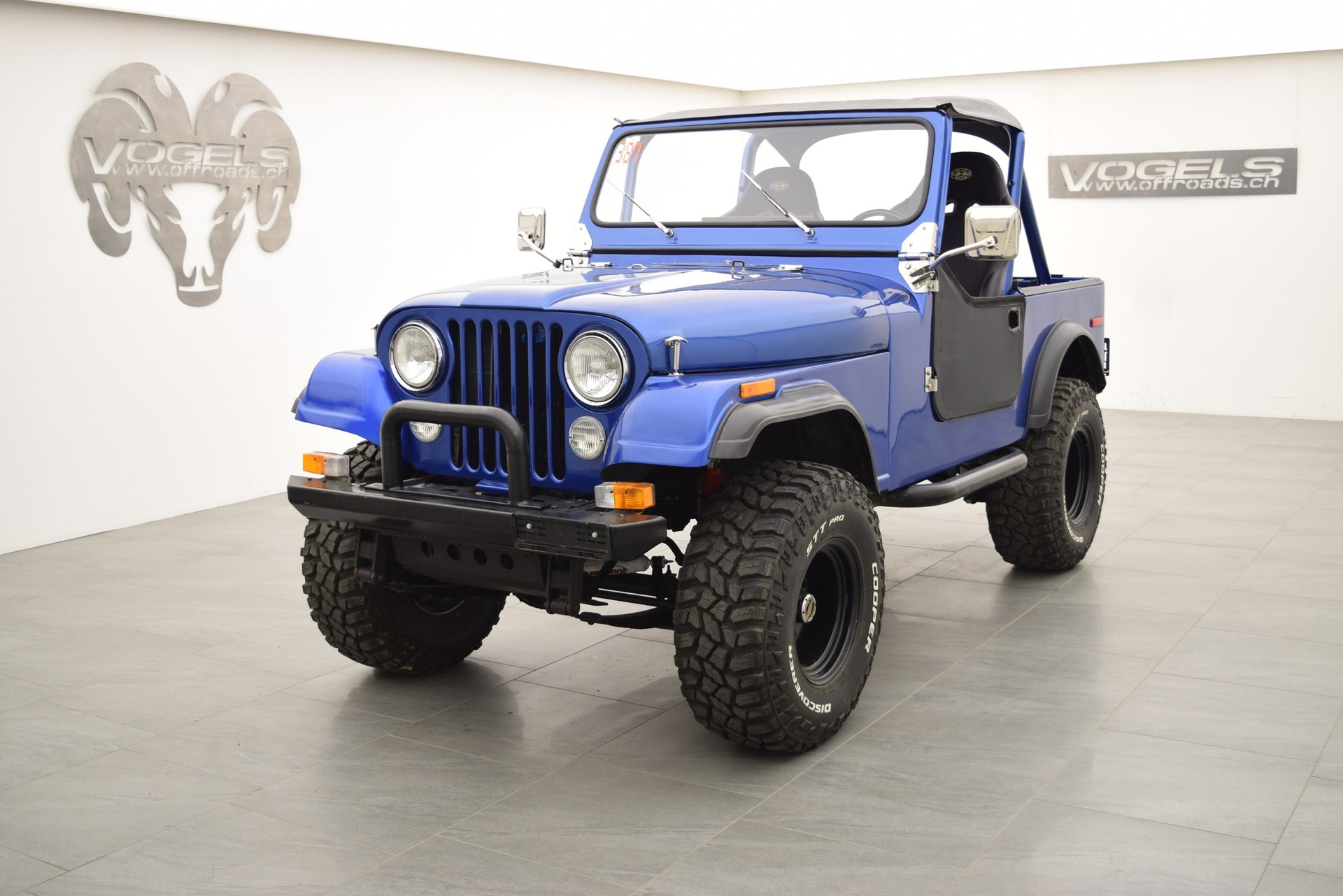 JEEP CJ-7 4.2L
