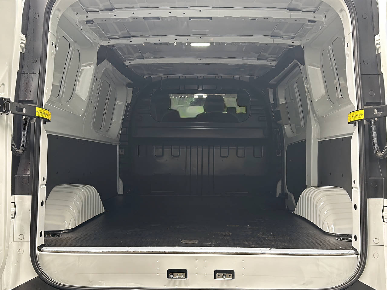 MAXUS eDeliver 7 Kaw. L1 E-Motor 77kWh-image-13