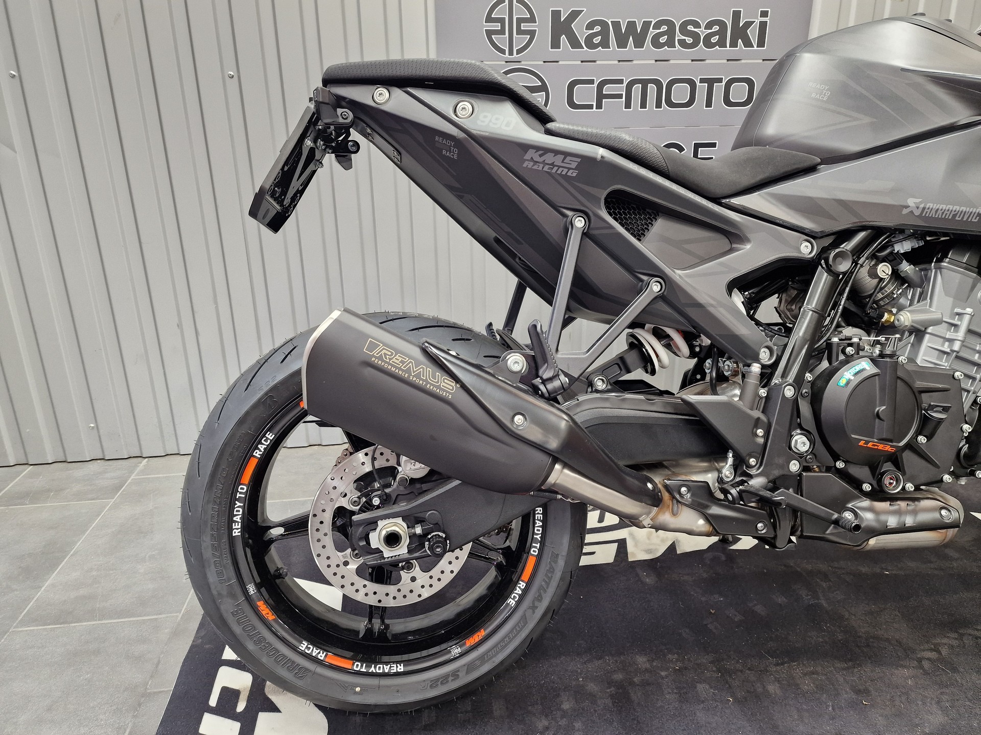KTM 990 Duke-image-7