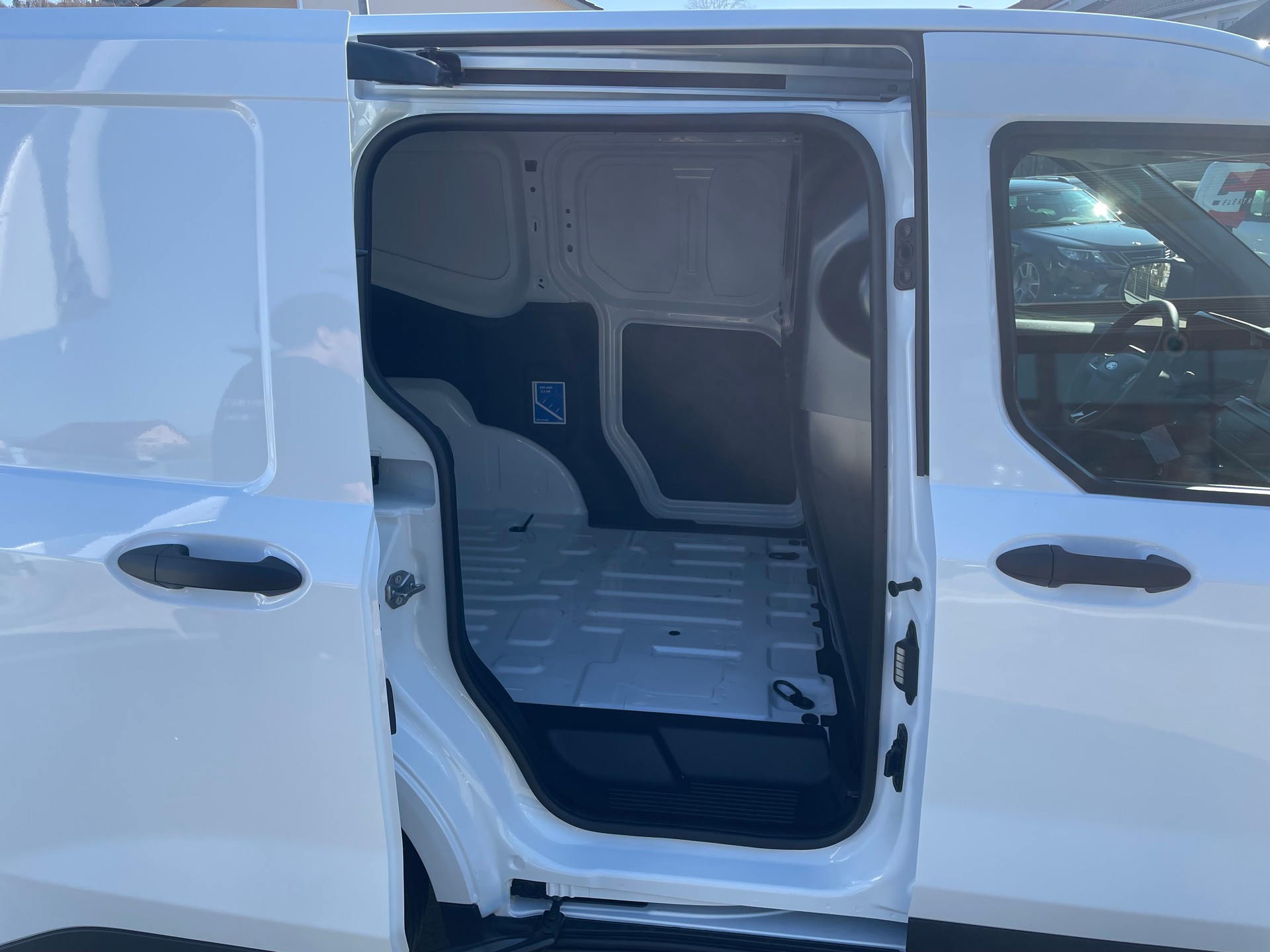 FORD Transit Courier 1.0 Tre A-image-19
